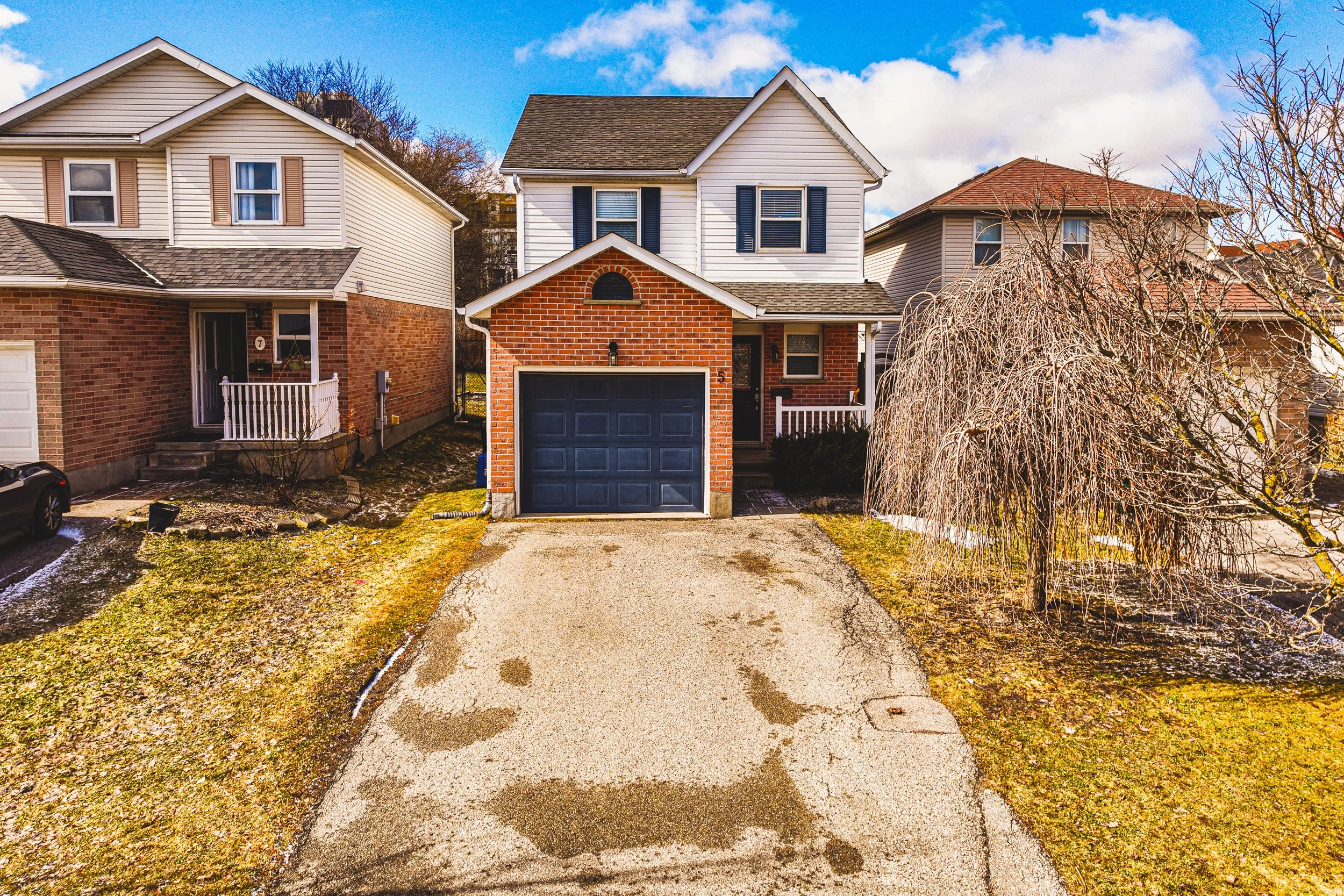 4-5 Michelle Court, Kitchener.jpg