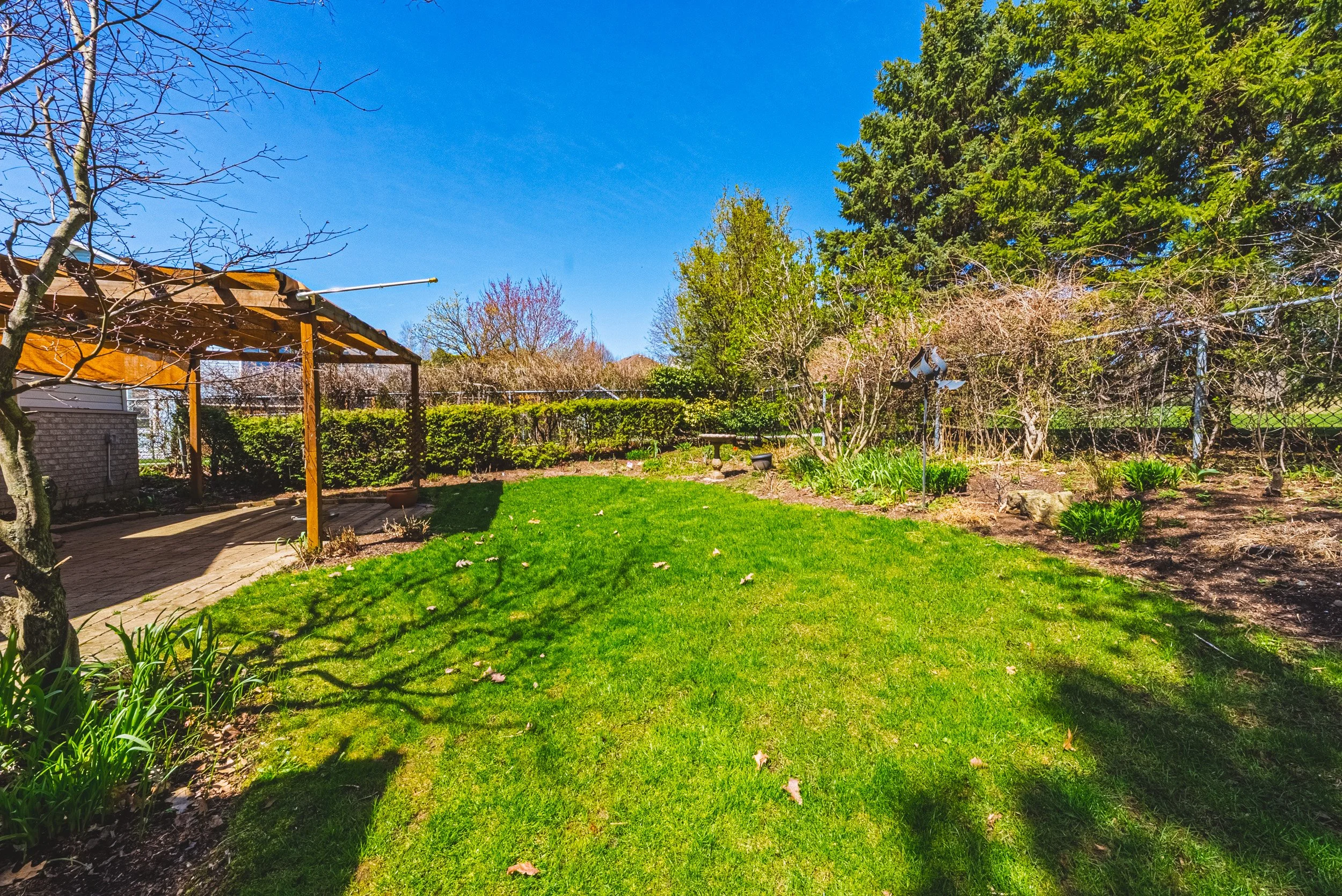 36 - 48 Tanager Dr, Guelph.jpg