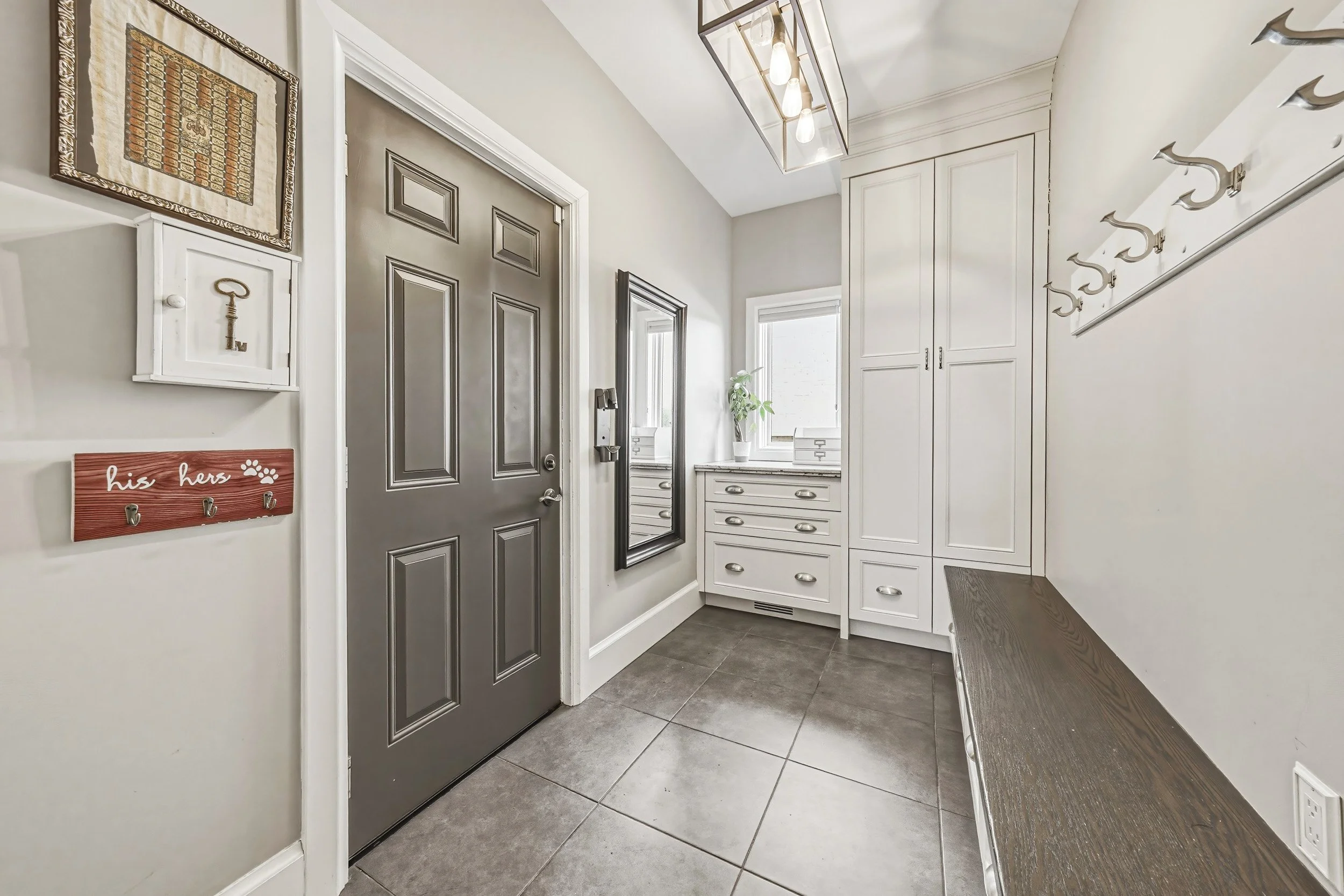 22 - 476 Patricia Dr, Burlington.jpg