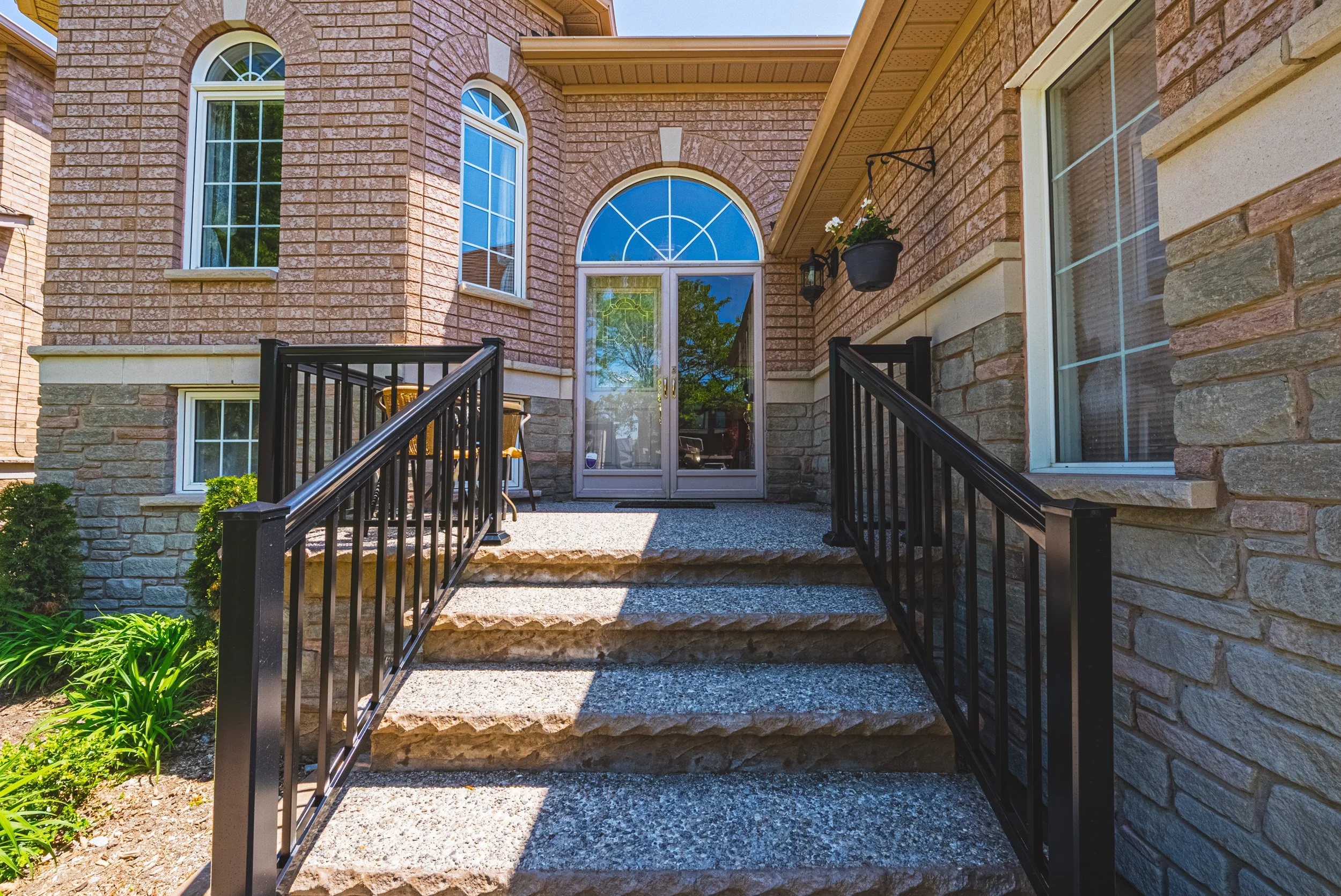 4 - 105 Pinebrook Cir, Caledon.jpg