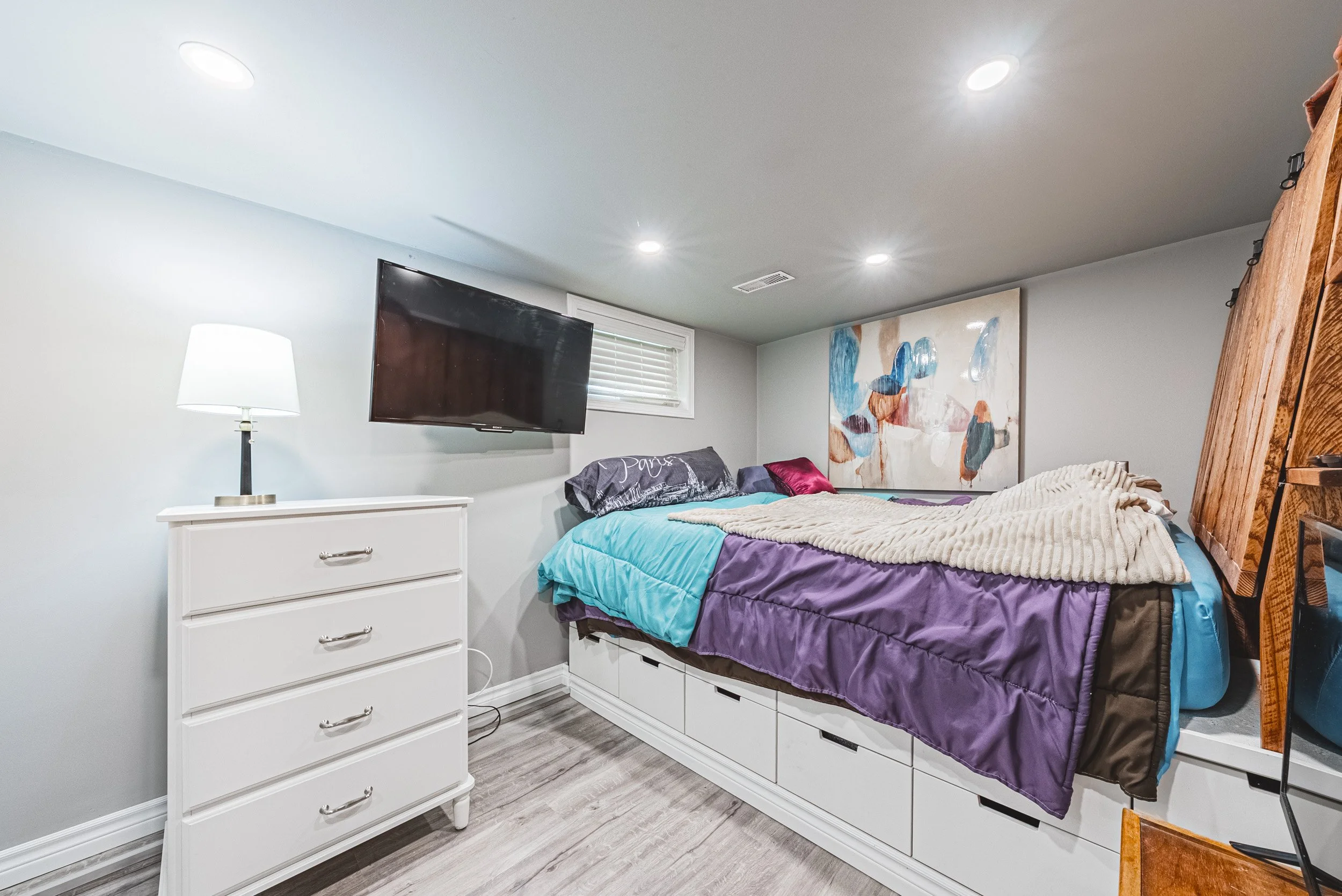 28 - 242 East 43rd St, Hamilton.jpg