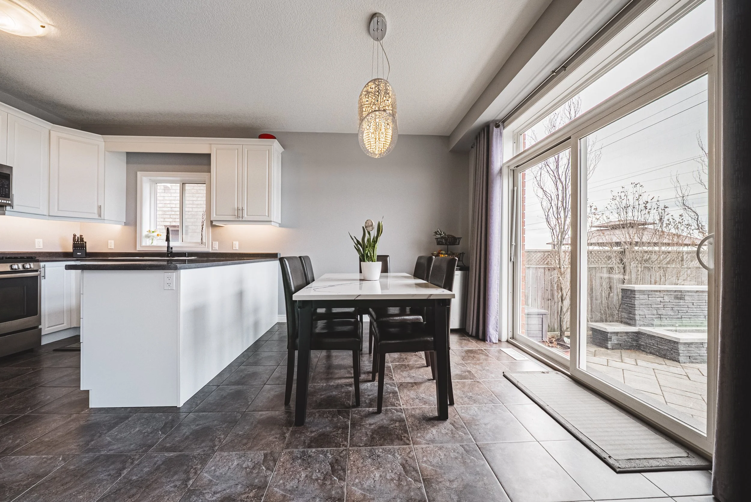 13-154 Keystone Cres, Hamilton.jpg