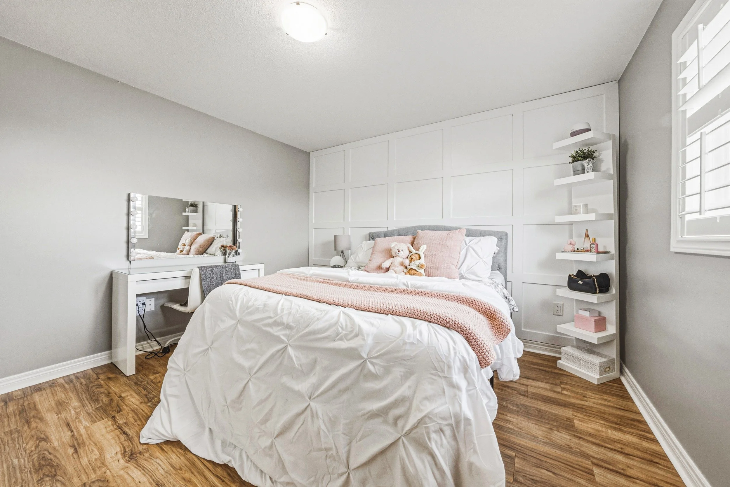 28 - 419 Dicenzo Dr, Hamilton.jpg