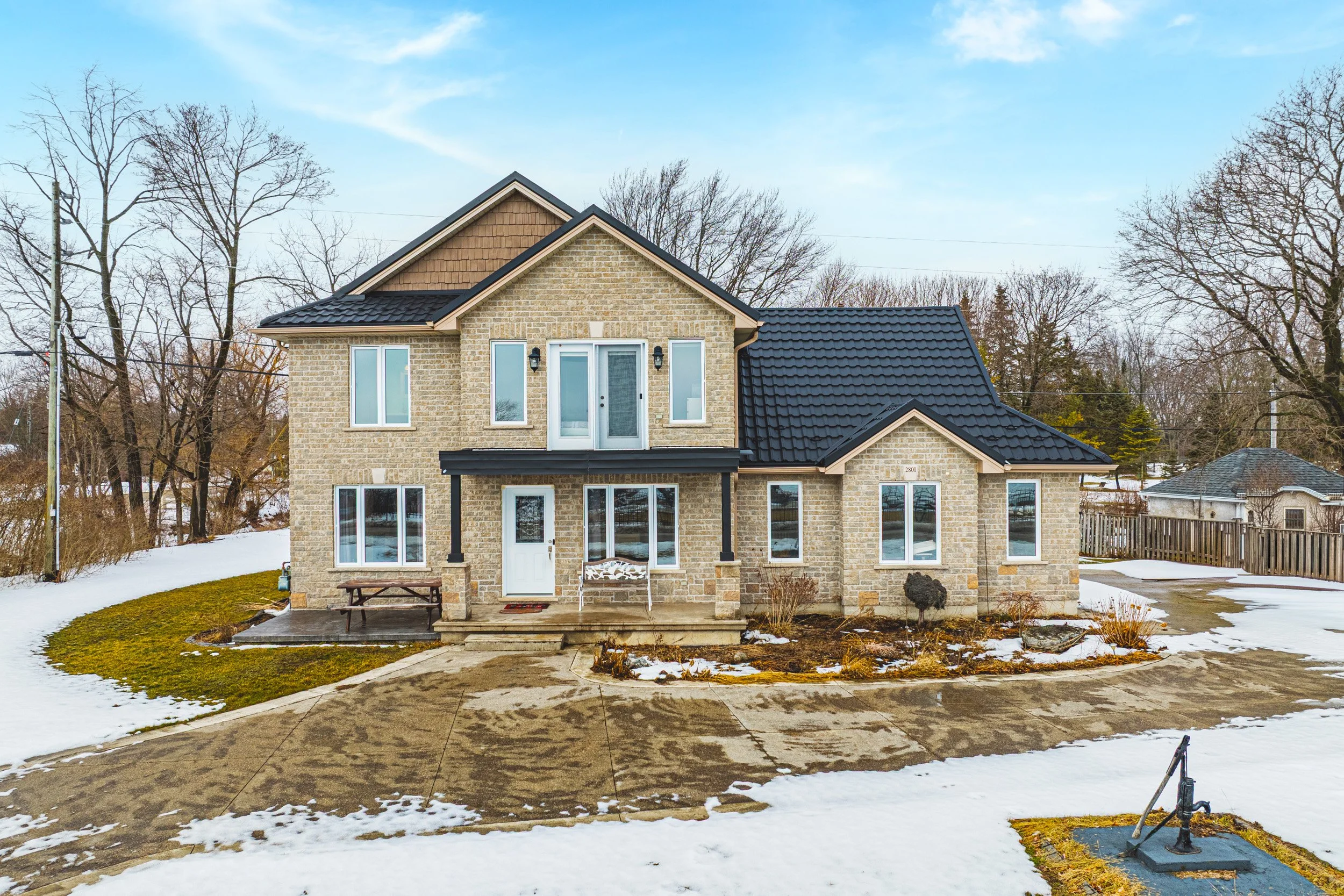 2 - 2801 North Shore, Wainfleet.jpg