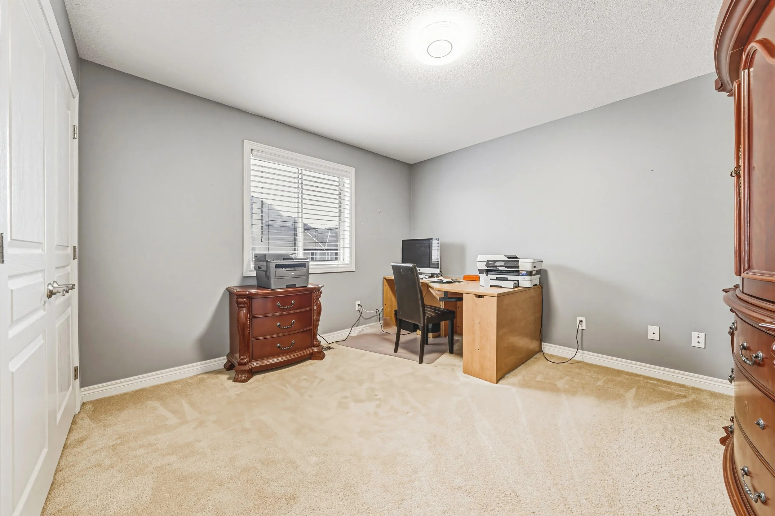 33 - 120 Valiant Cir, Binbrook.jpg