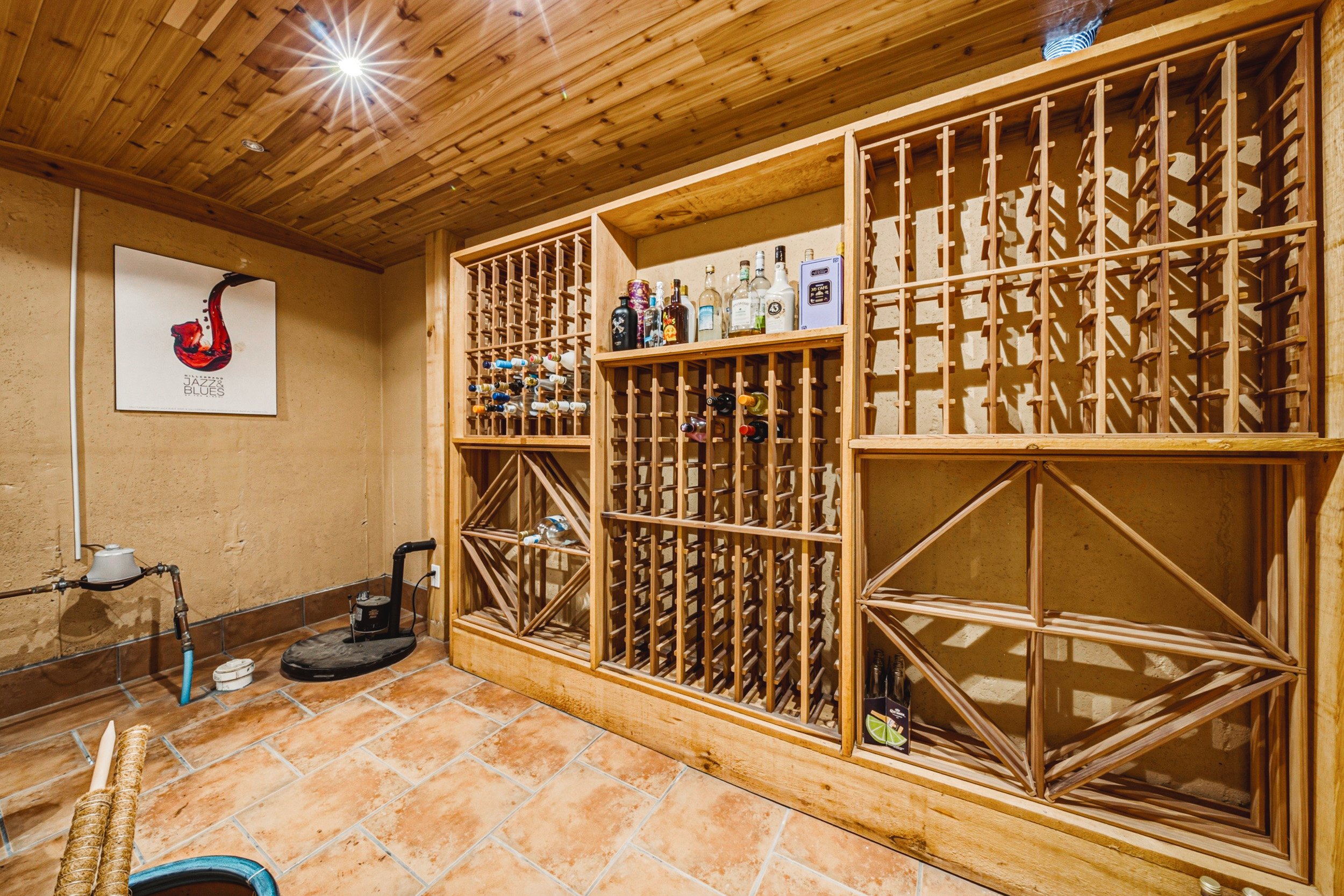 44 - 140 Country Club Dr, Cambridge.jpg