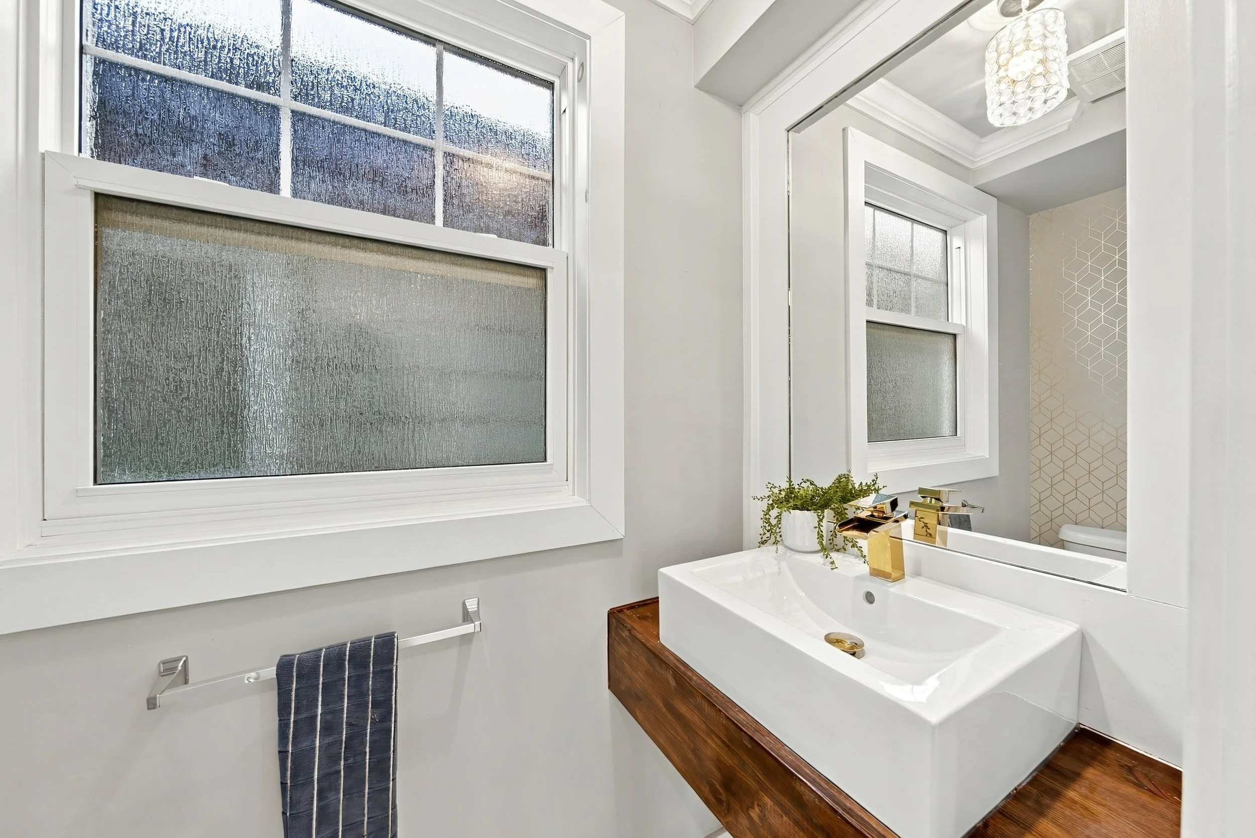 17 - 1231 Dunsmure Rd, Hamilton.jpg