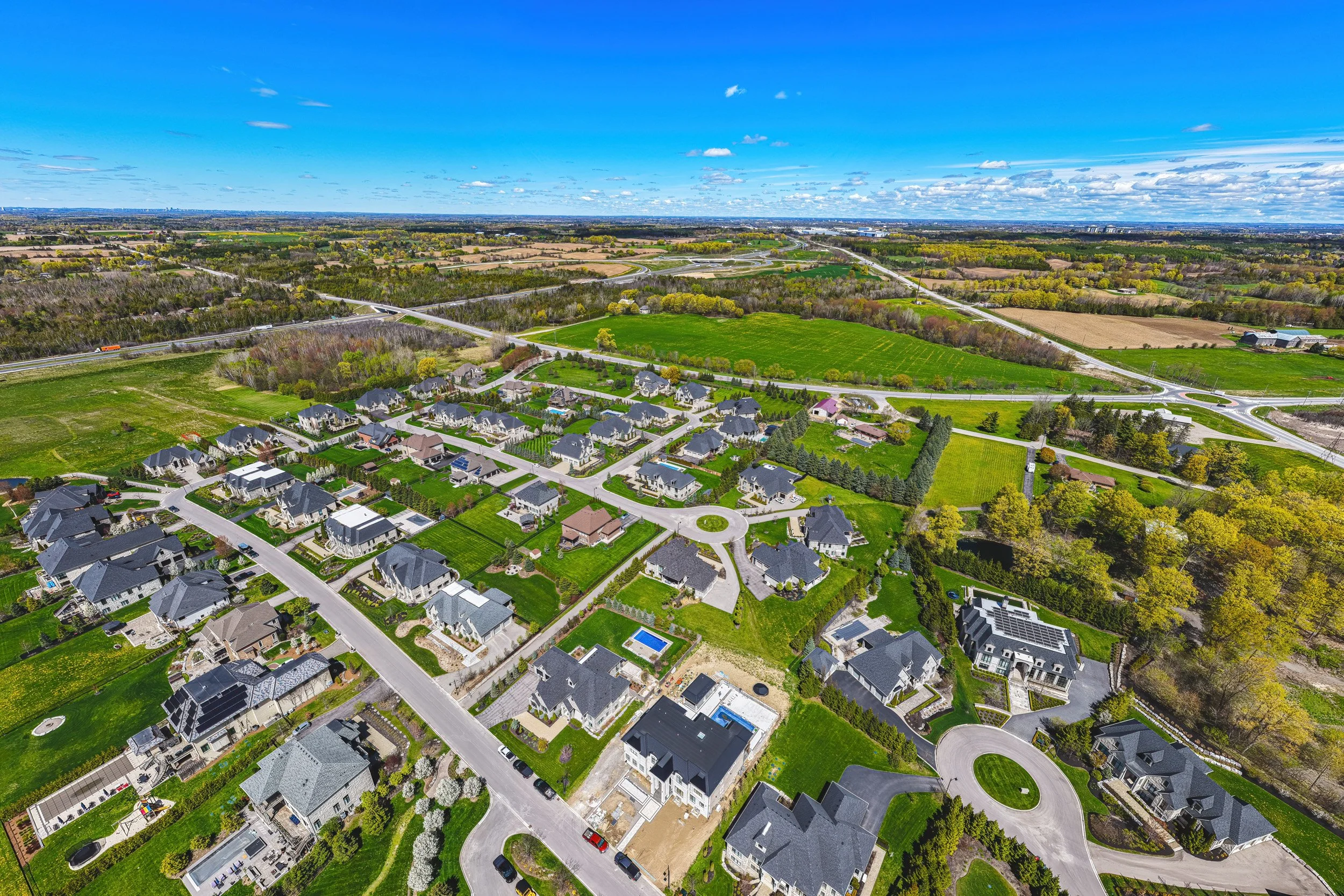 66 - 38 Visser Dr, Puslinch.jpg