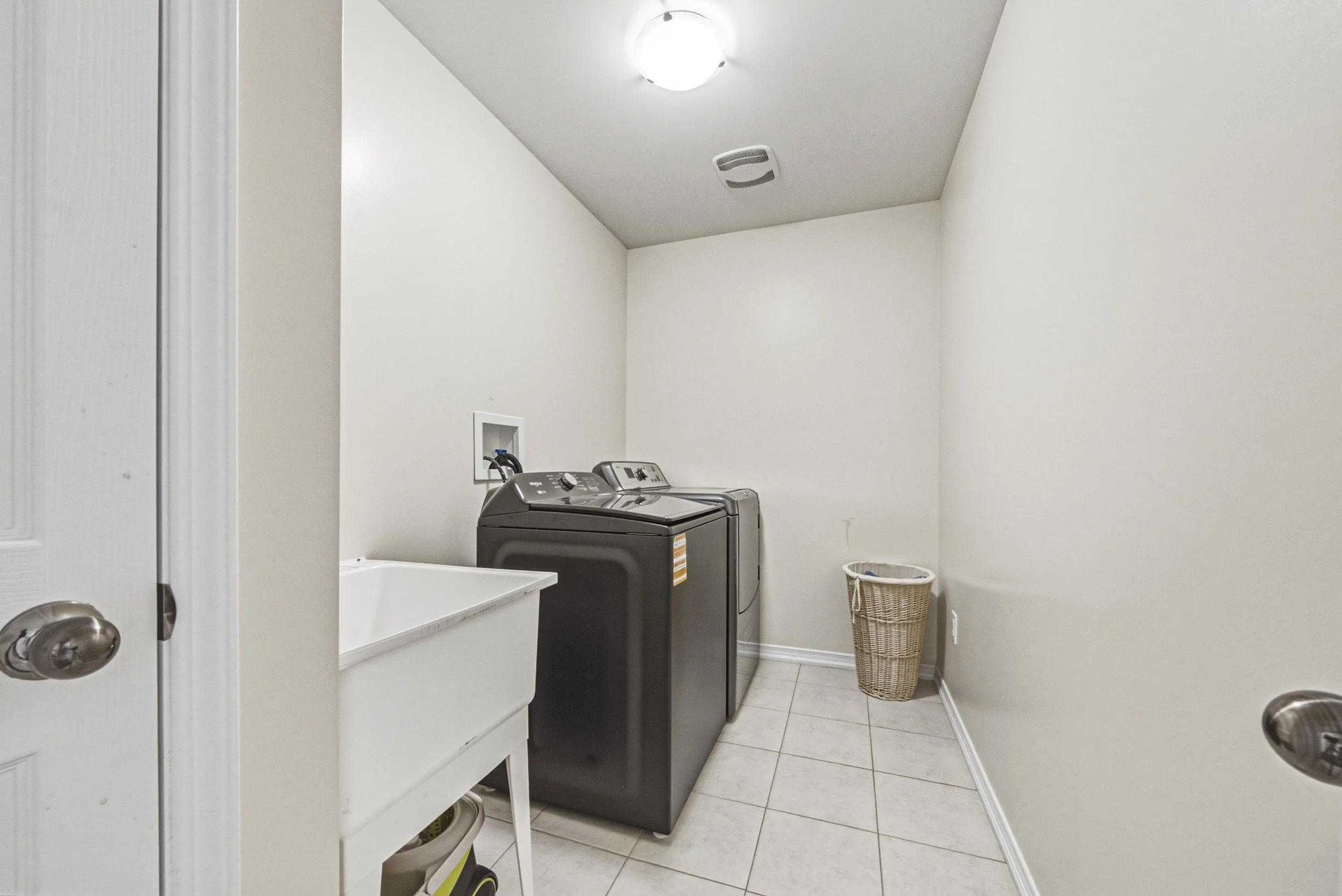 38 - 8776 Dogwood Cres, Niagara Falls.jpg
