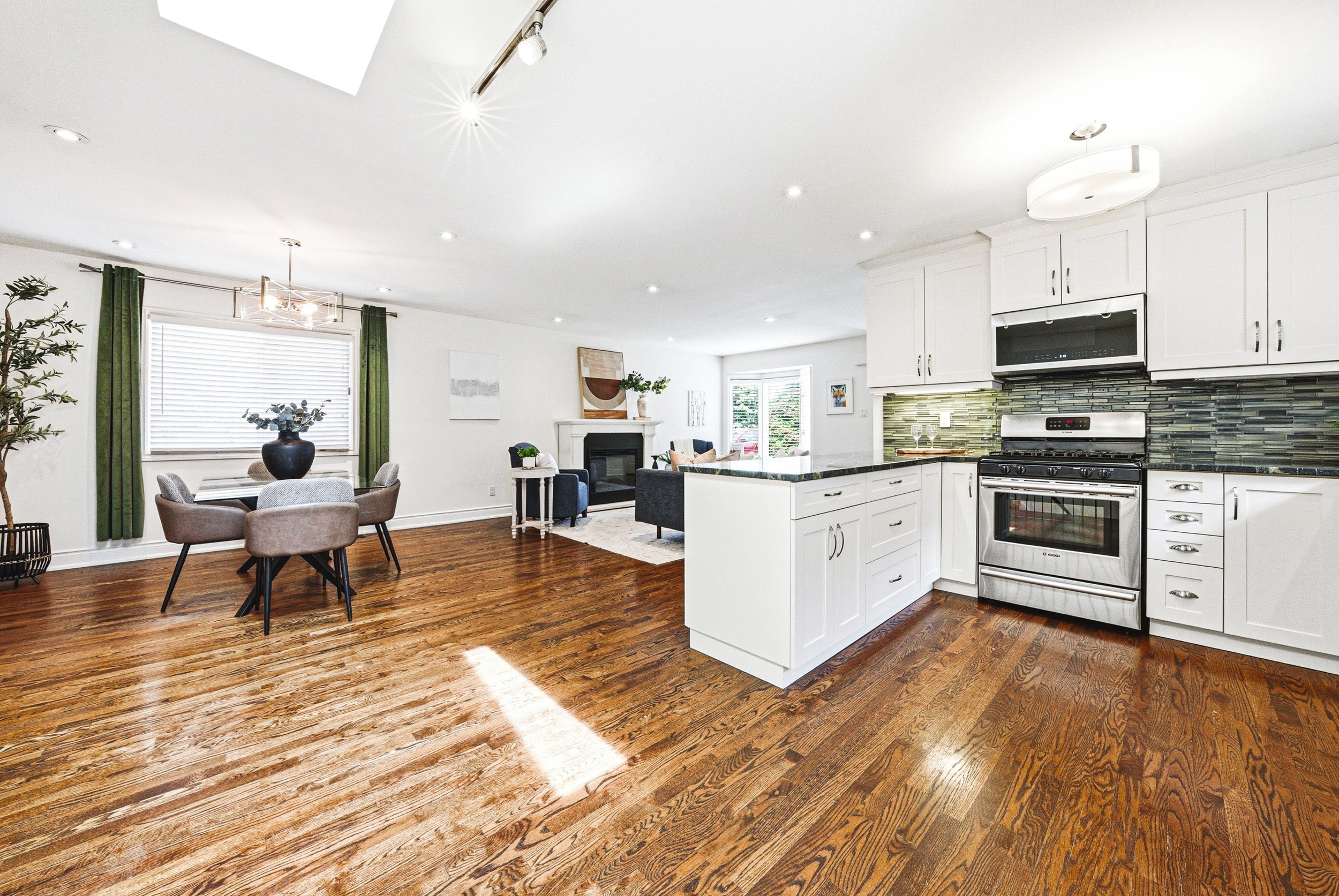 24 - 744 Miriam Cres, Burlington.jpg