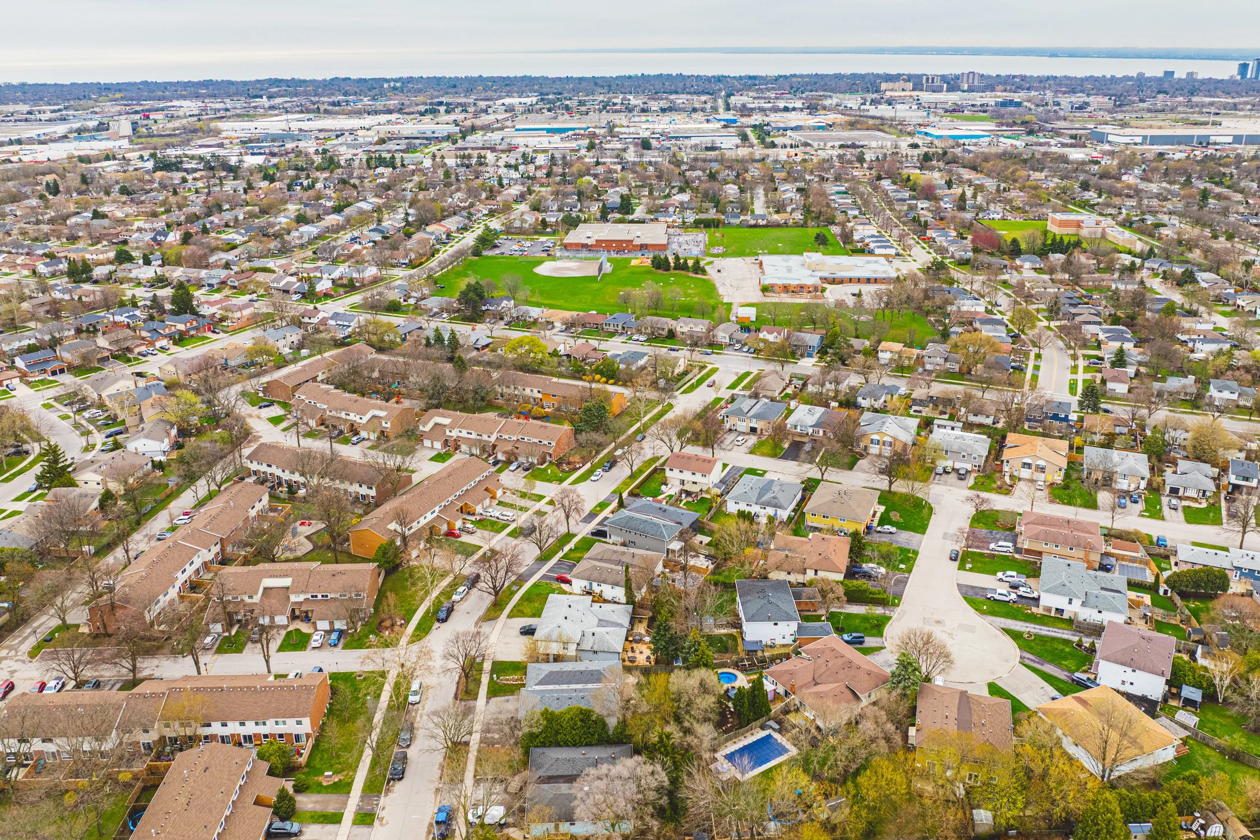 39 - 1576 Newlands Cres #60, Burlington.jpg