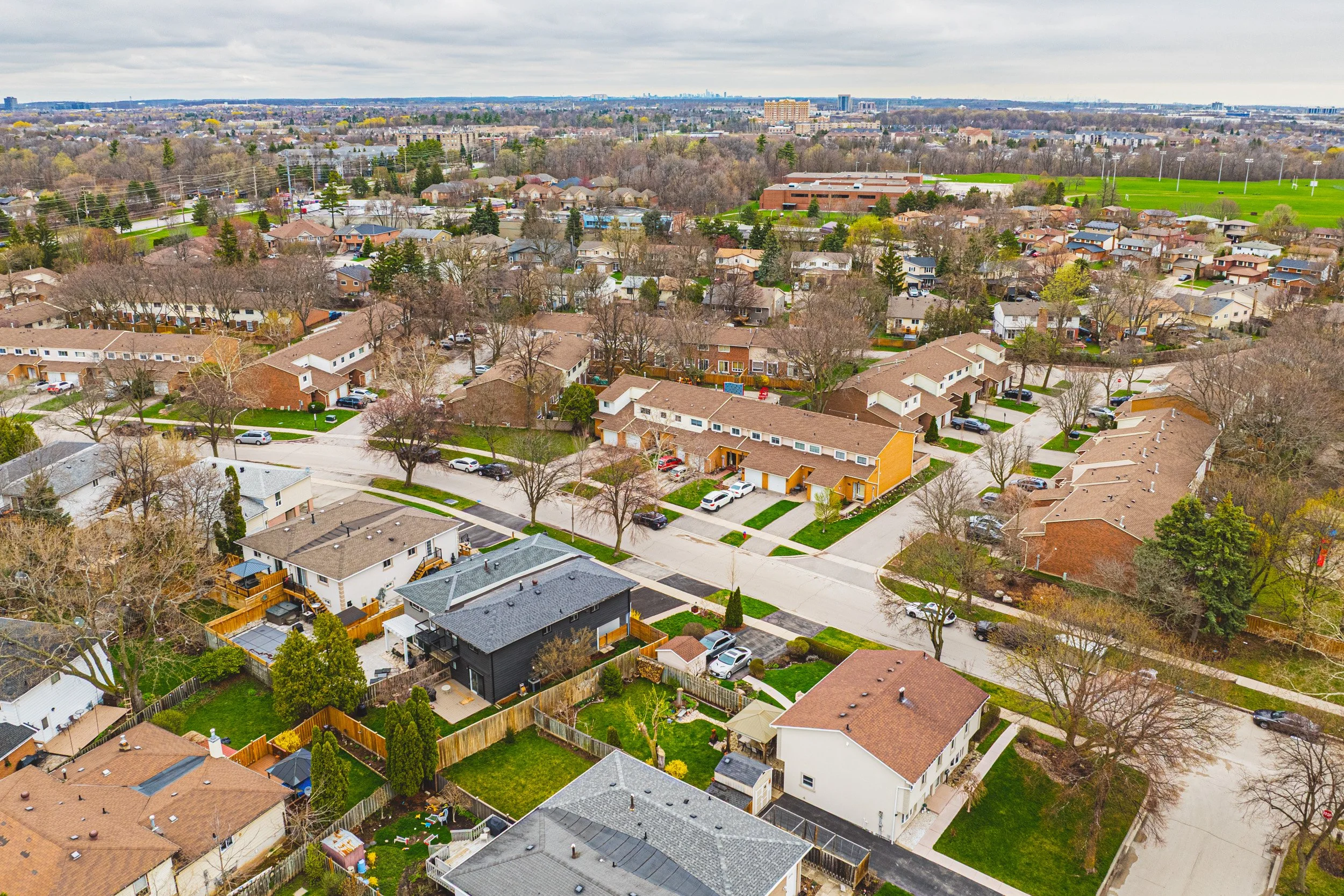 40 - 1576 Newlands Cres #60, Burlington.jpg