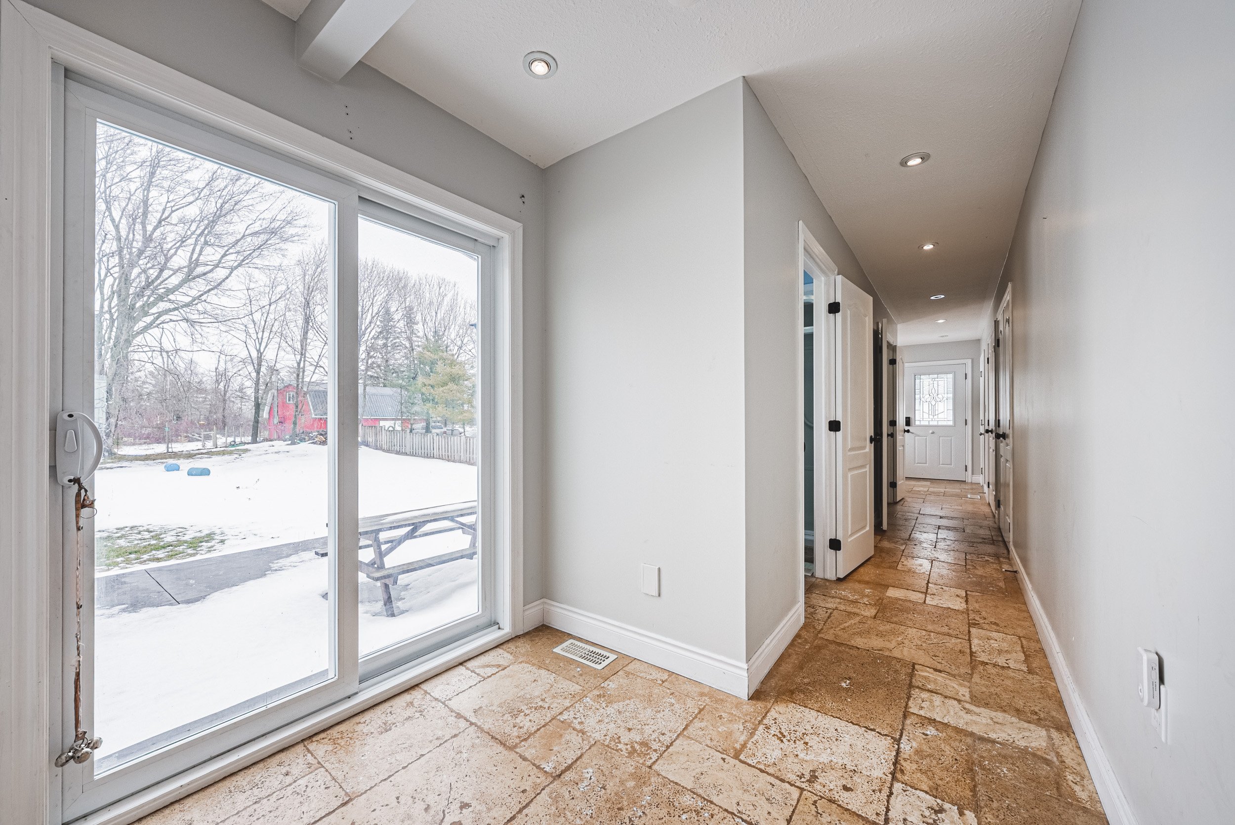 18 - 2801 North Shore, Wainfleet.jpg