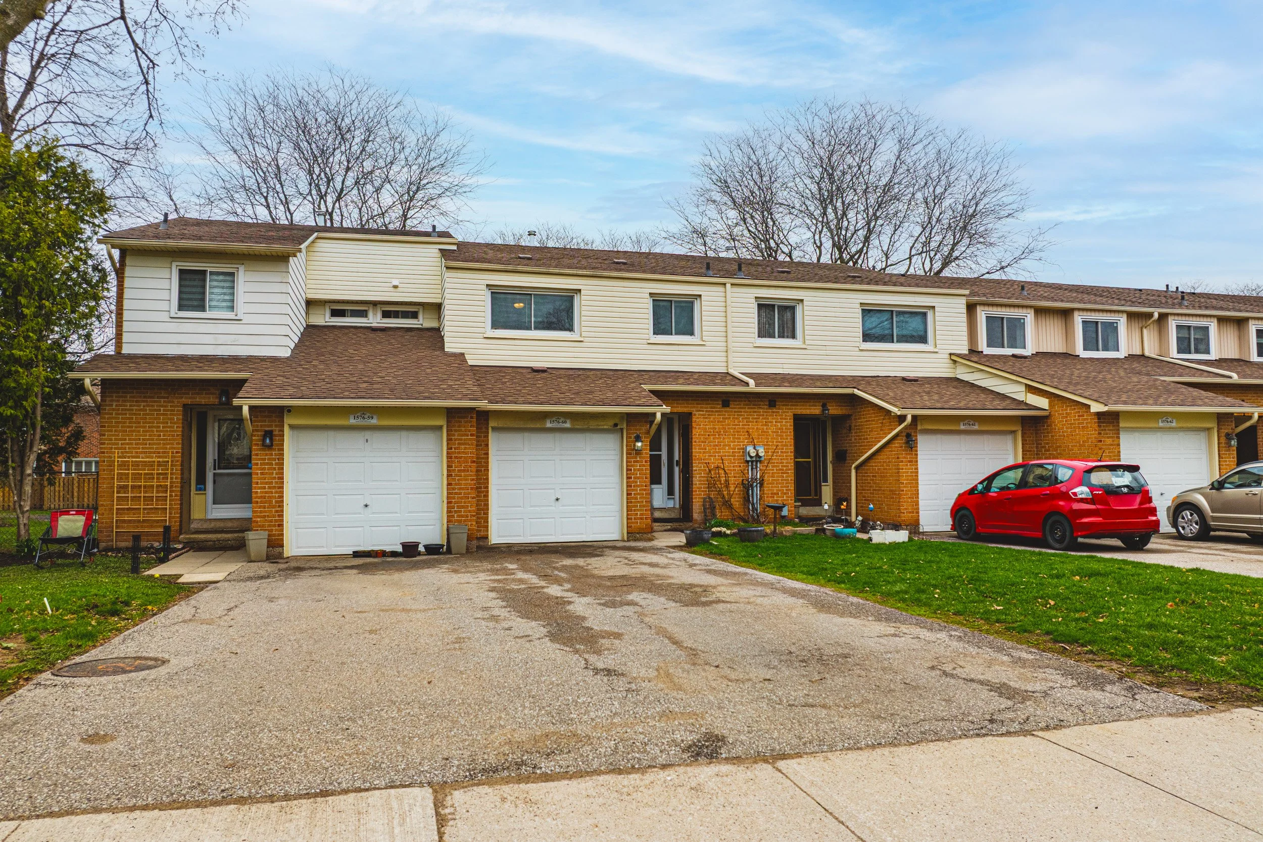 2 - 1576 Newlands Cres #60, Burlington.jpg