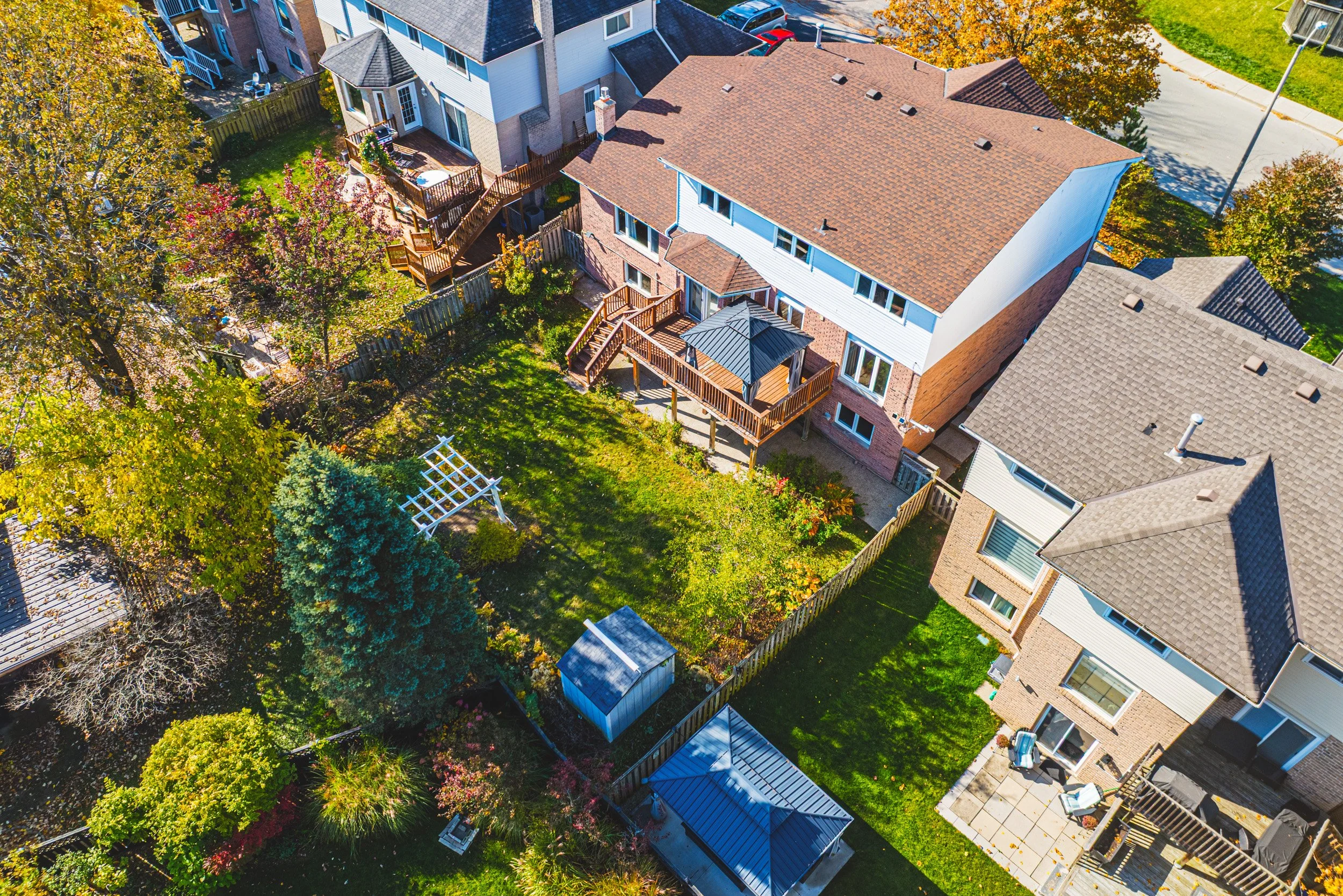 61 - 21 Moss Blvd, Dundas.jpg