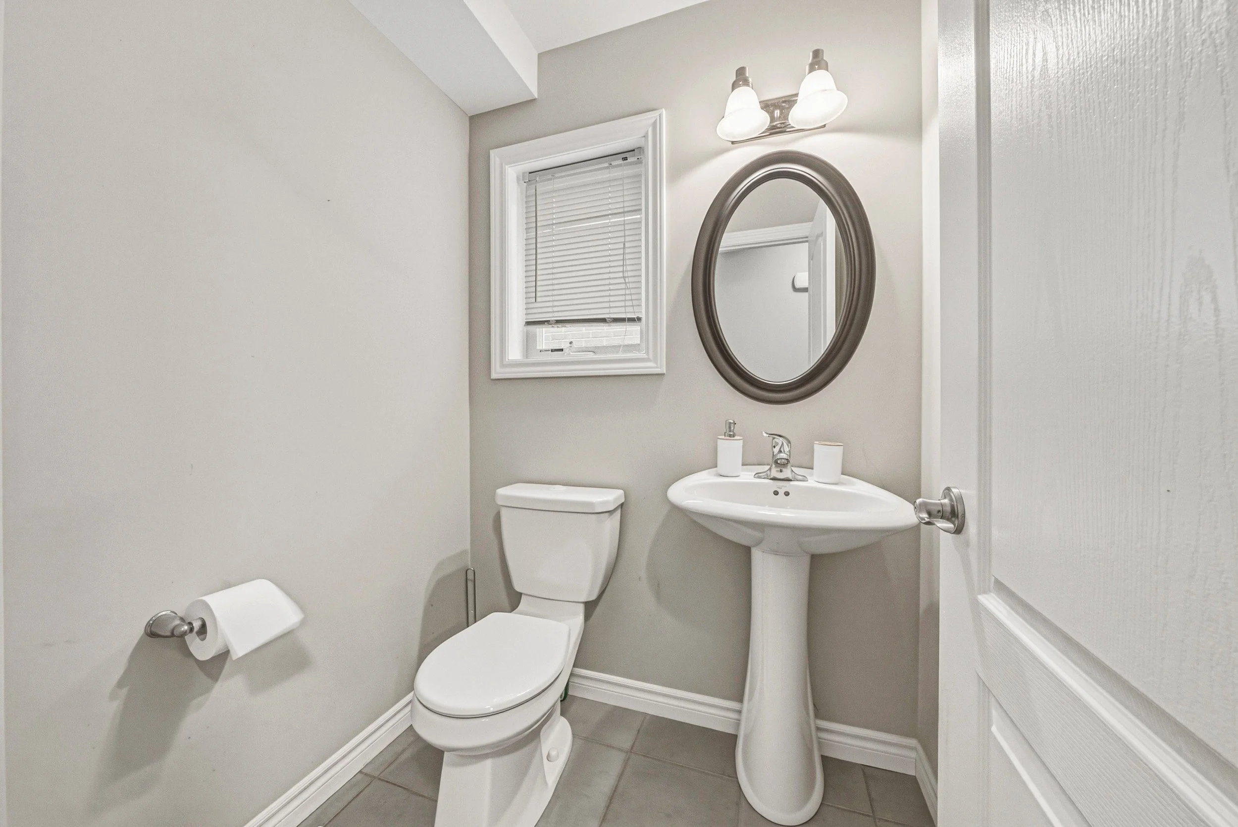 7 - 93 Couling Cres, Guelph.jpg
