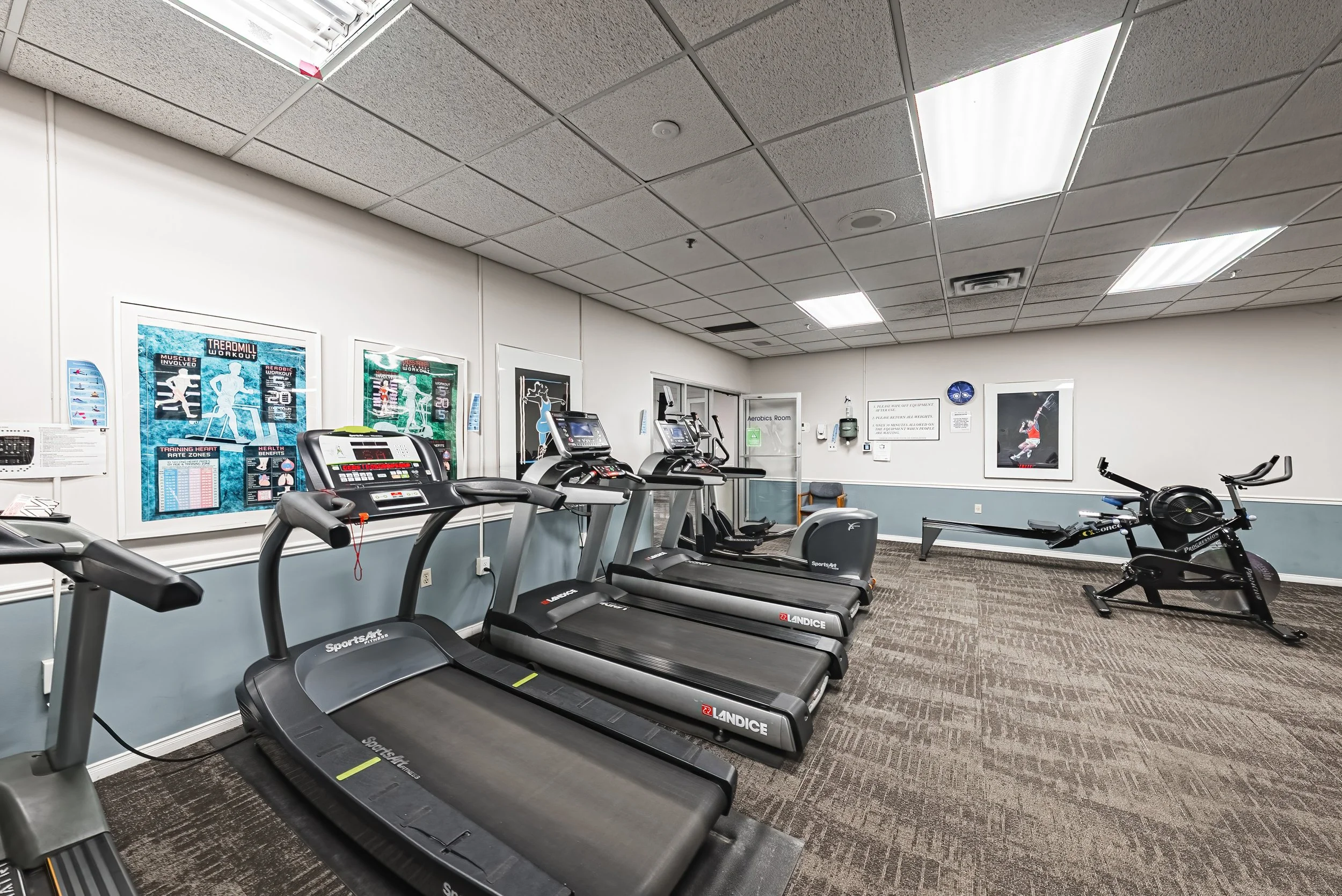 22 - 1276 Maple Crossing Blvd #310, Burlington.jpg