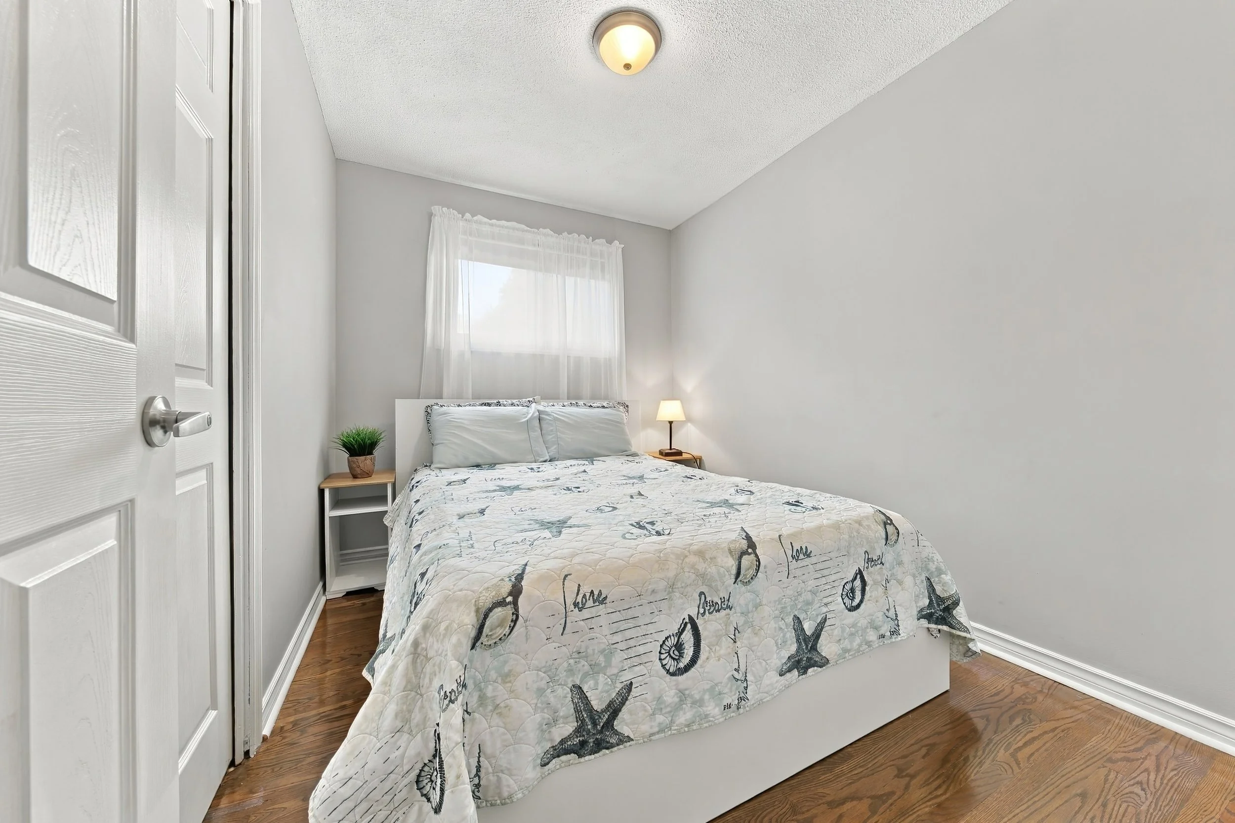 17 - 429 Limeridge Rd W, Hamilton.jpg
