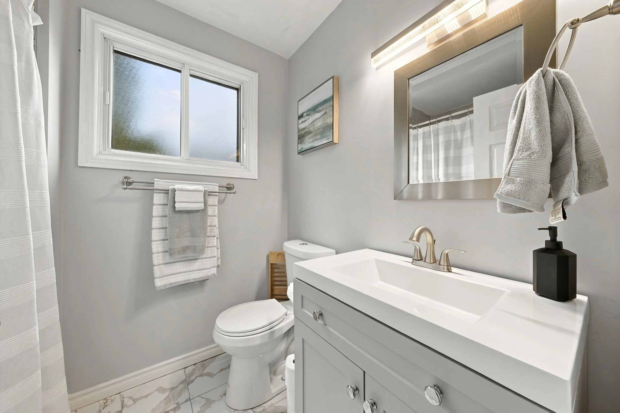 18 - 429 Limeridge Rd W, Hamilton.jpg