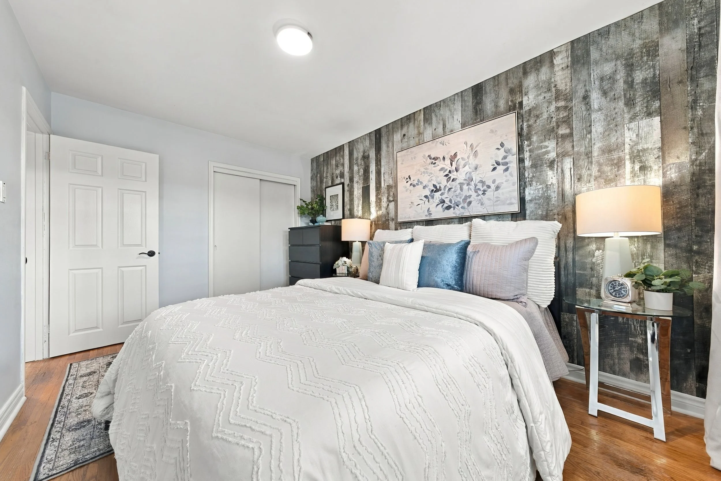 27 - 2301 Barclay Rd, Burlington.jpg