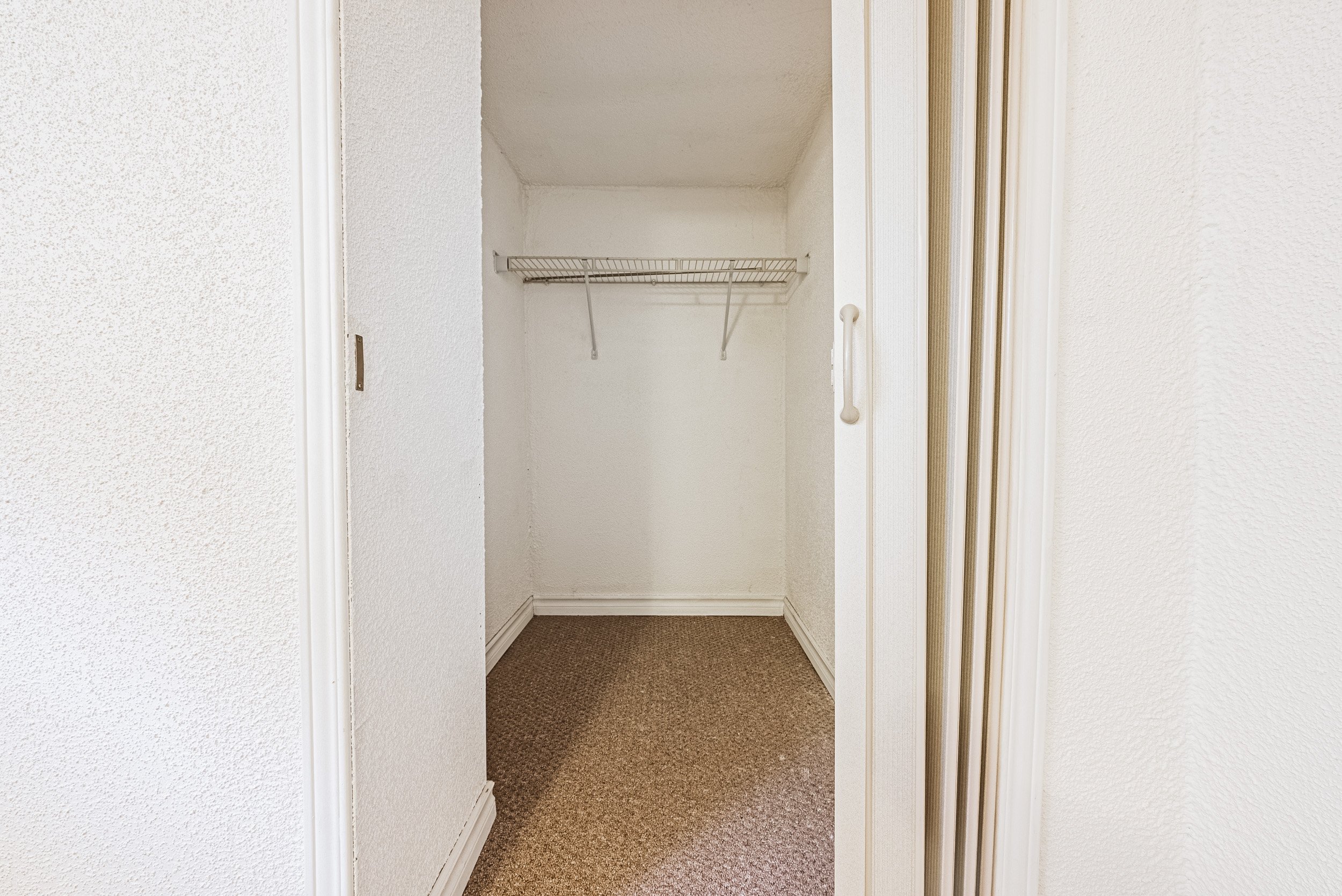 23 - 1124 Dunsmure, Hamilton.jpg