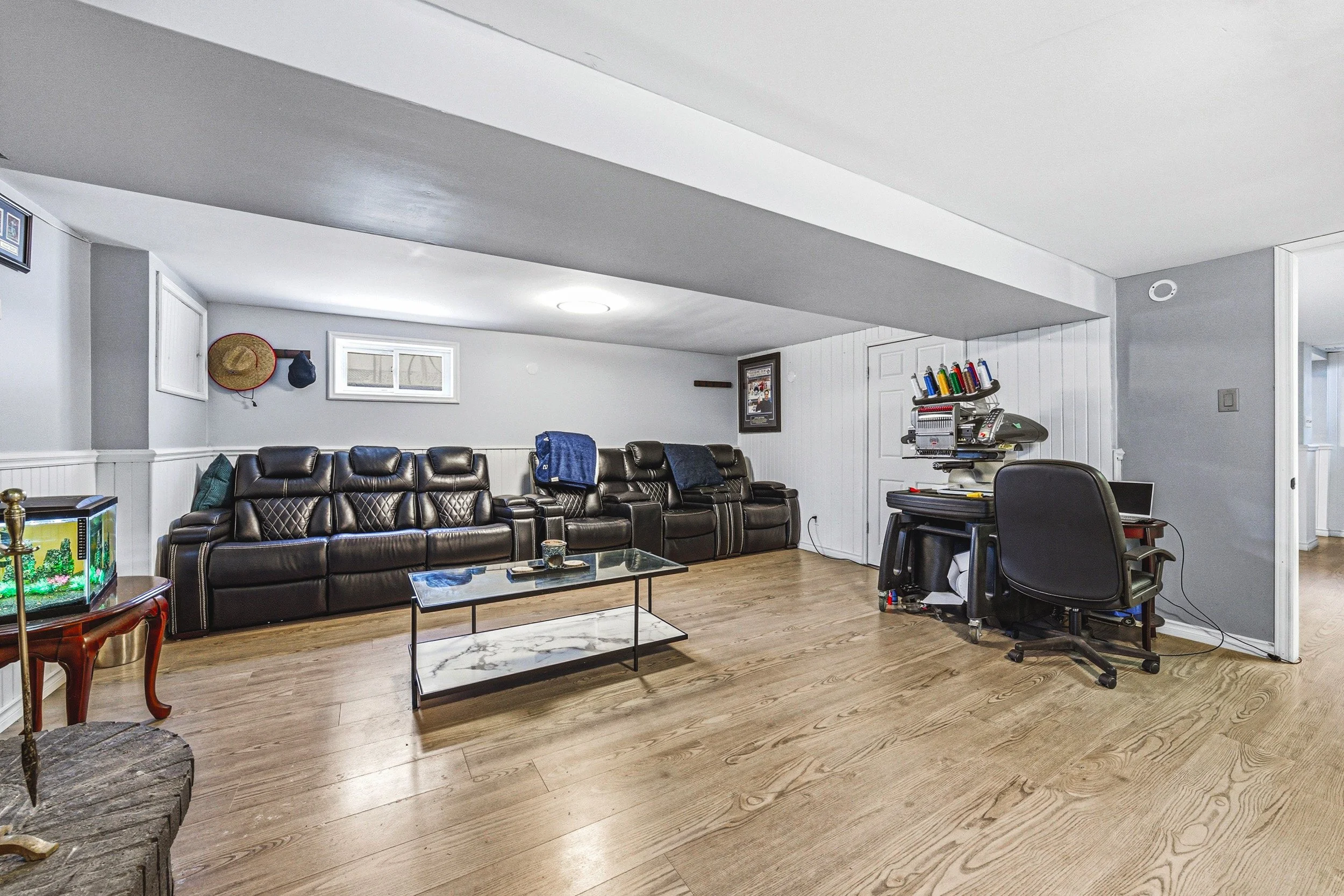 23 - 1338 Eleanor Ave, Cambridge.jpg