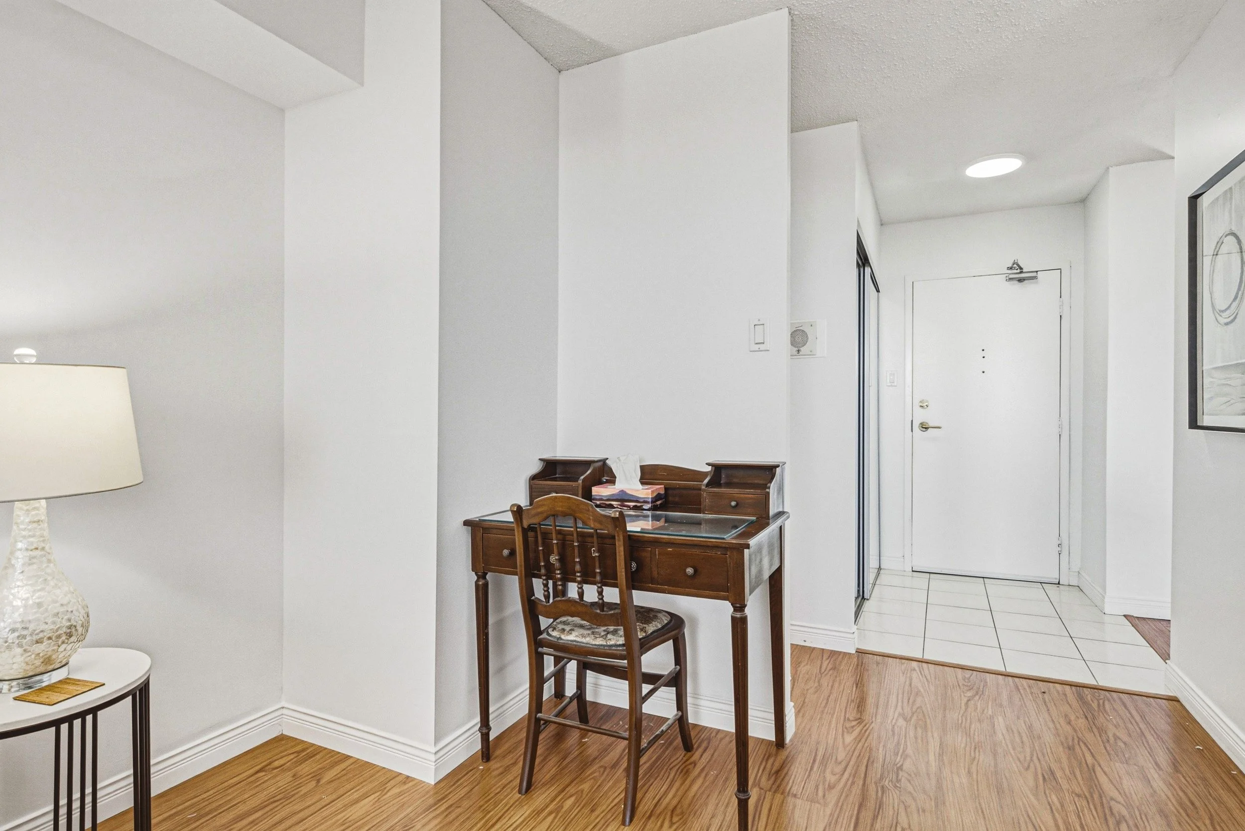 18 - 2055 Upper Middle Rd #1105, Burlington.jpg