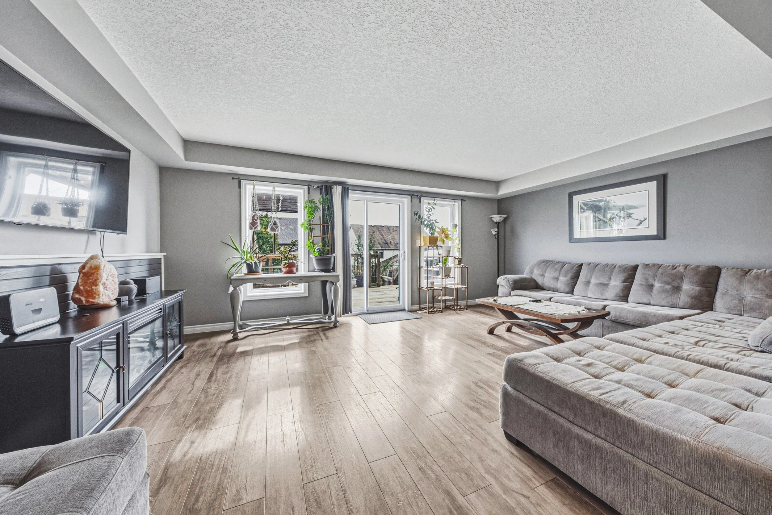 13 - 93 Couling Cres, Guelph.jpg