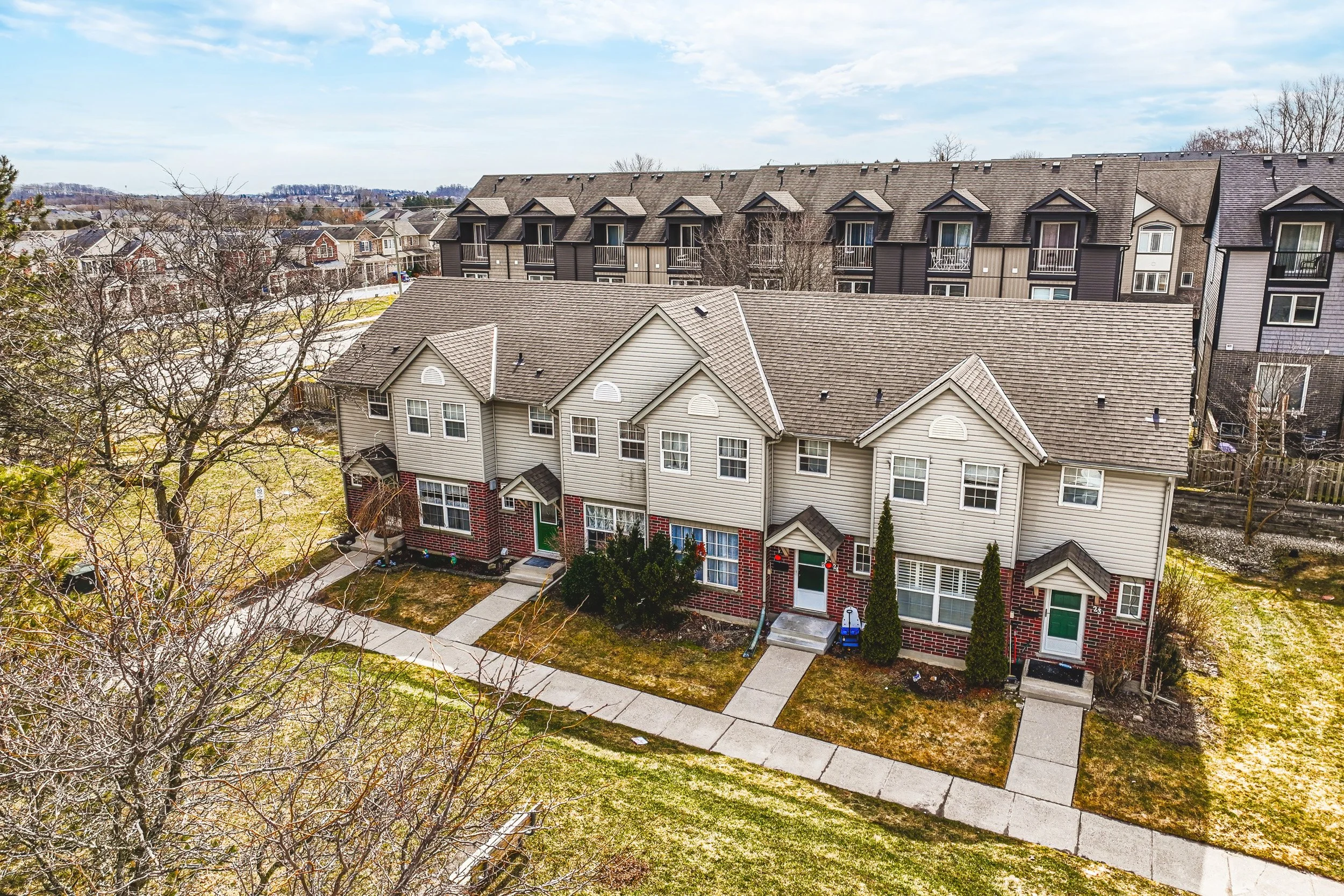 2 - 26 Poplar Dr #25, Cambridge.jpg