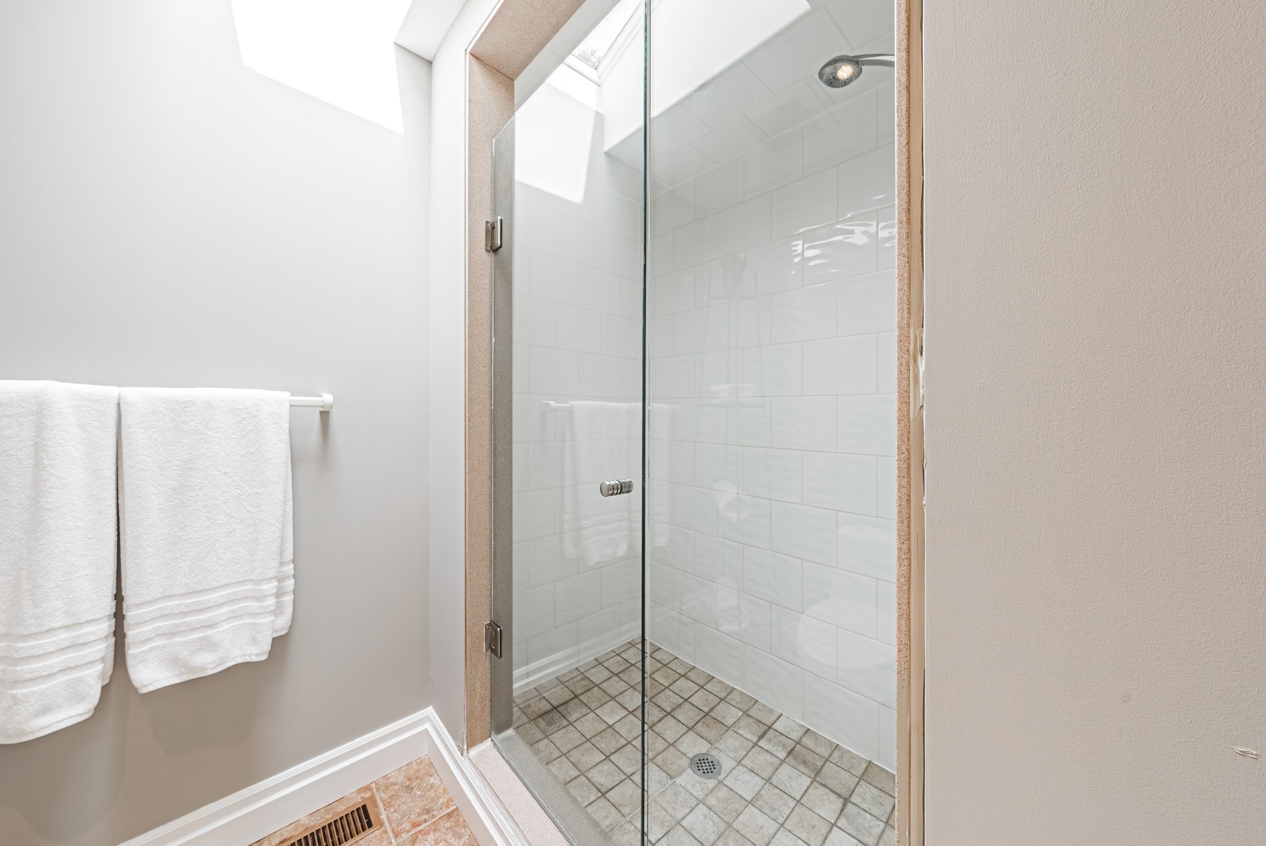 41 - 7 Colonial Cres, Oakville.jpg