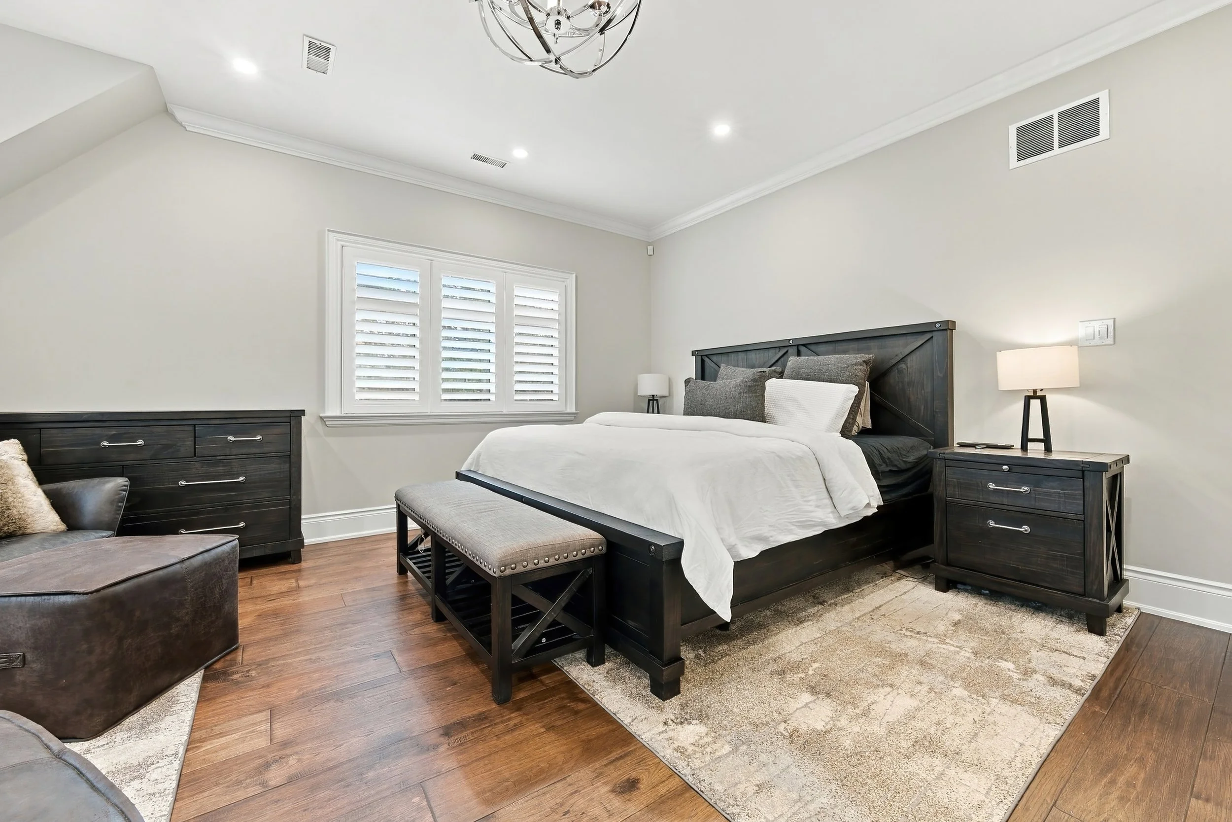 37 - 4369 Lakeshore Rd, Burlington.jpg