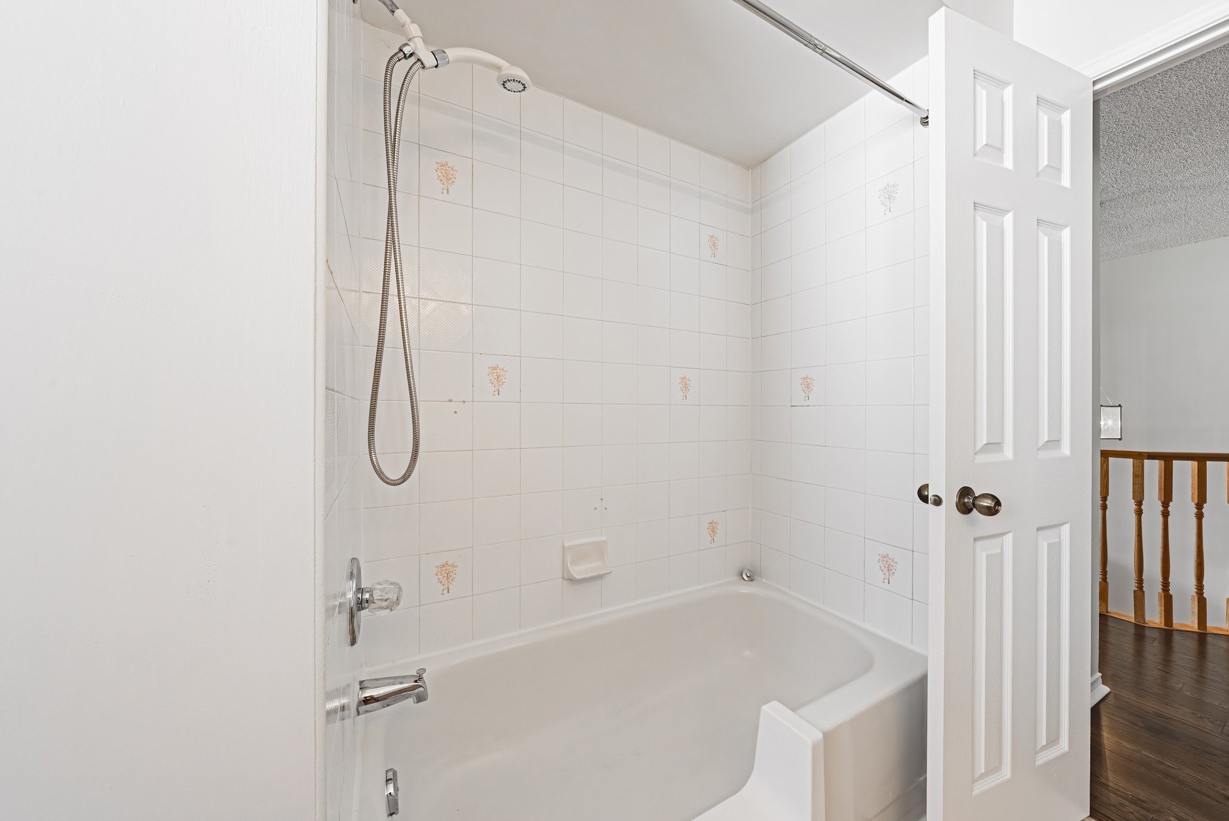 39 - 4153 Vermont Cres, Burlington.jpg