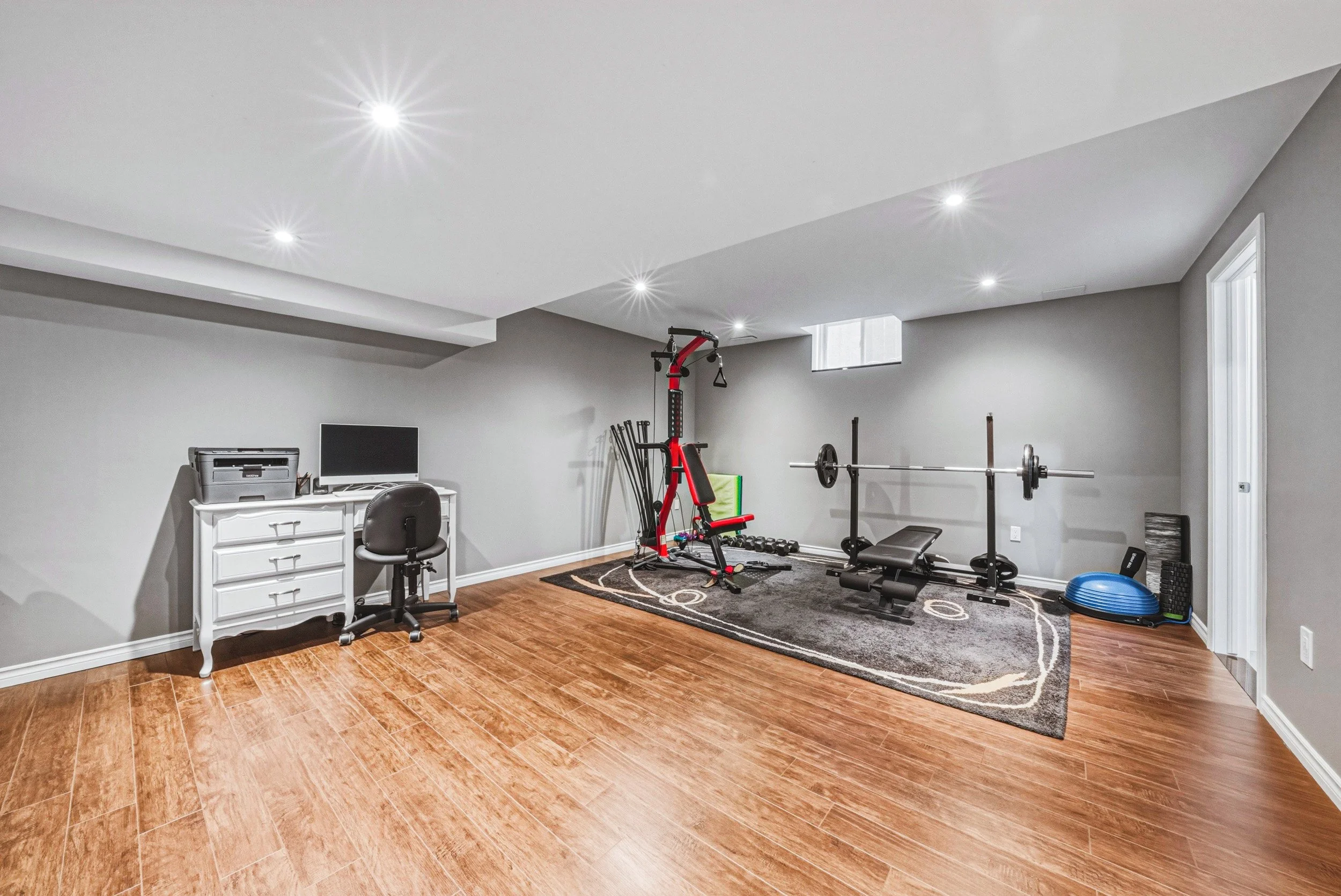 36 - 419 Dicenzo Dr, Hamilton.jpg