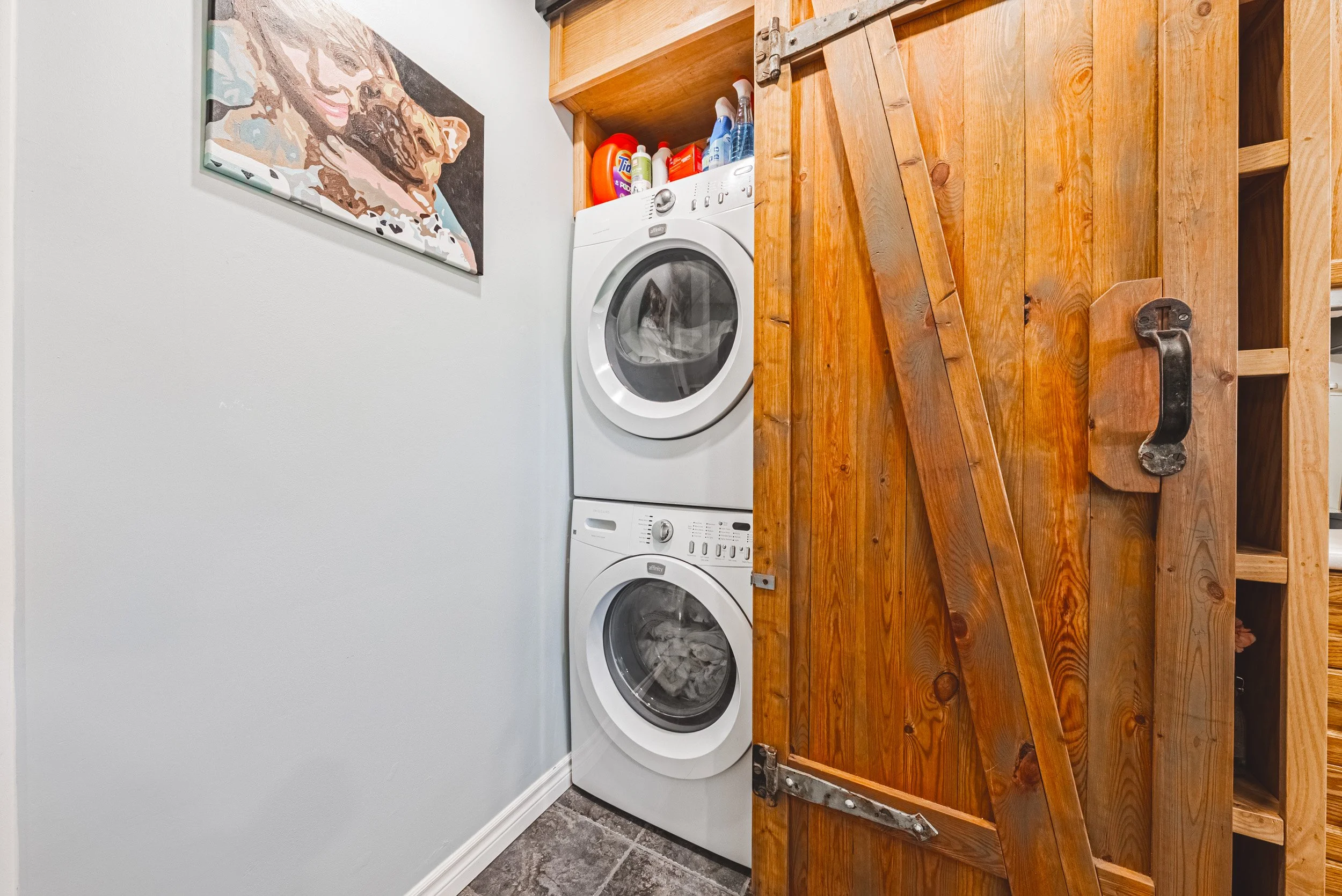 12 - 242 East 43rd St, Hamilton.jpg