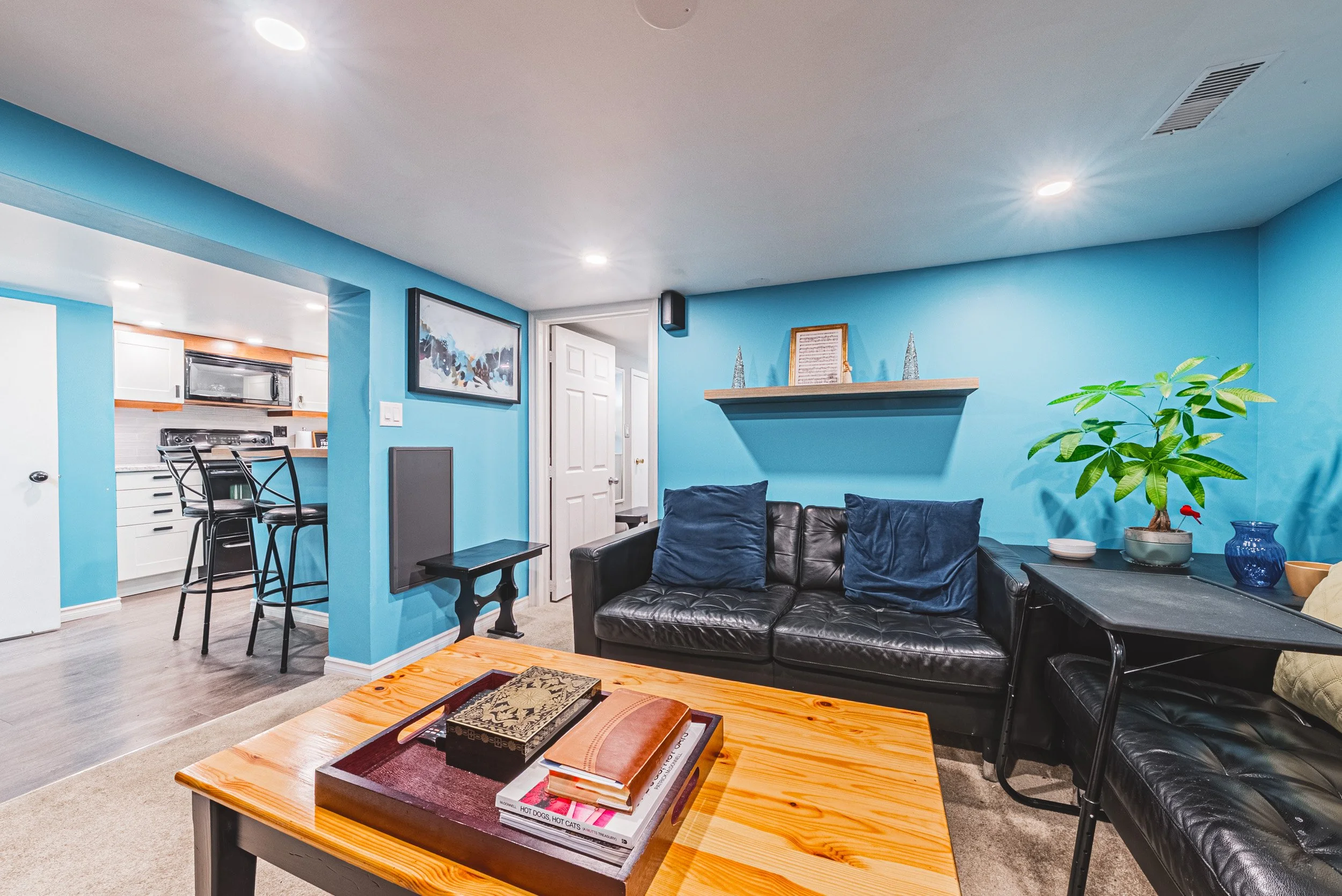 26 - 242 East 43rd St, Hamilton.jpg