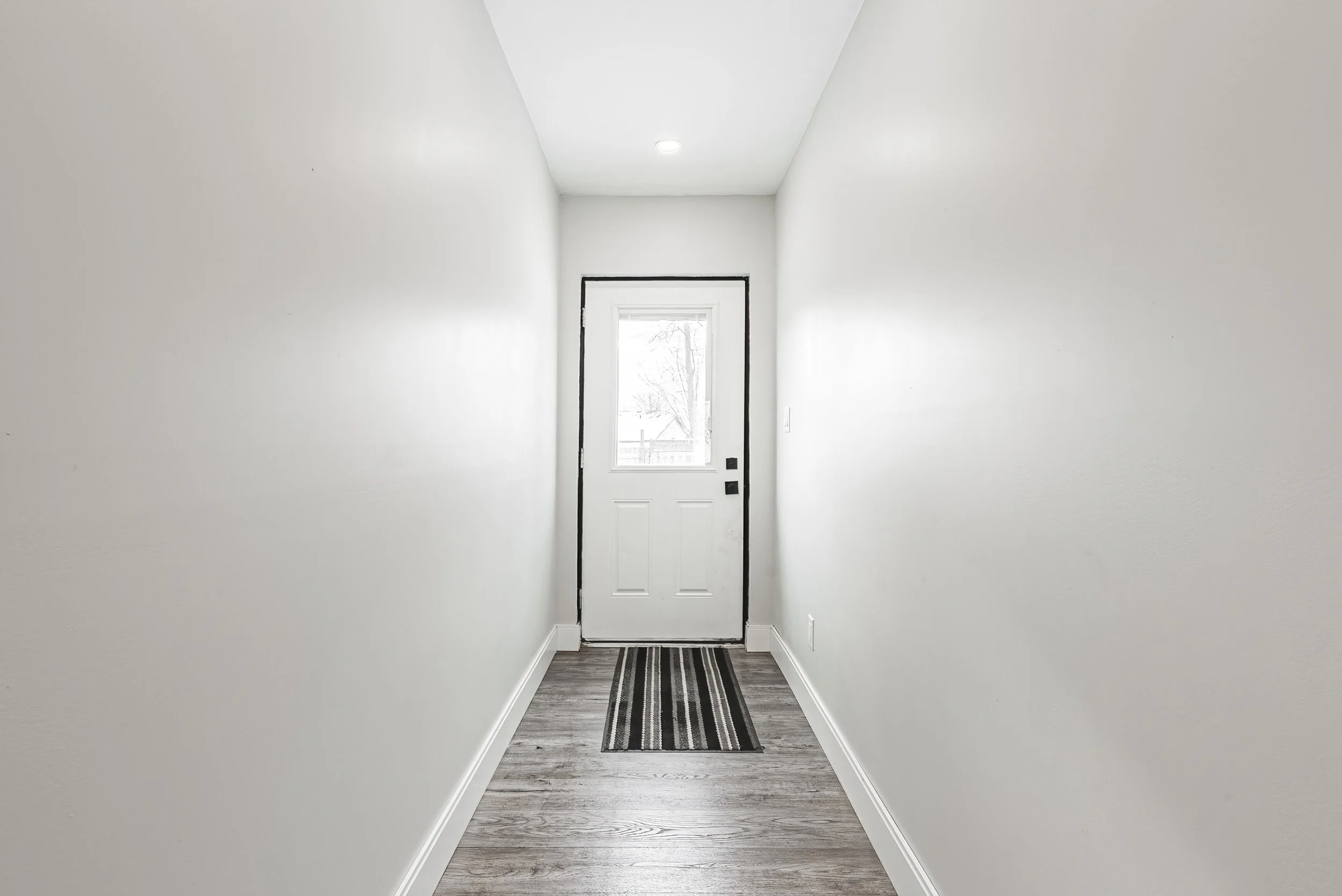 26 - 816 S Coast Dr, Selkirk.jpg