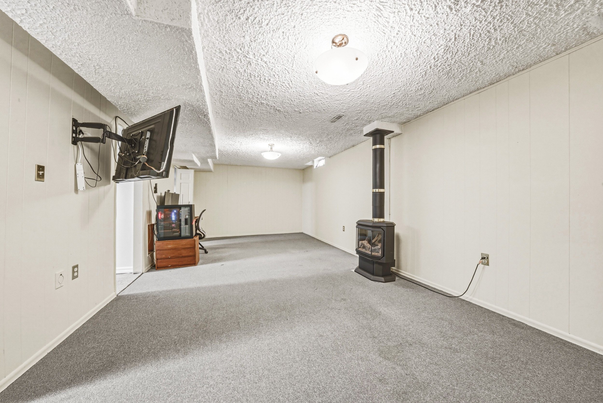 30 - 4 Mount Forest Dr, Brampton.jpg