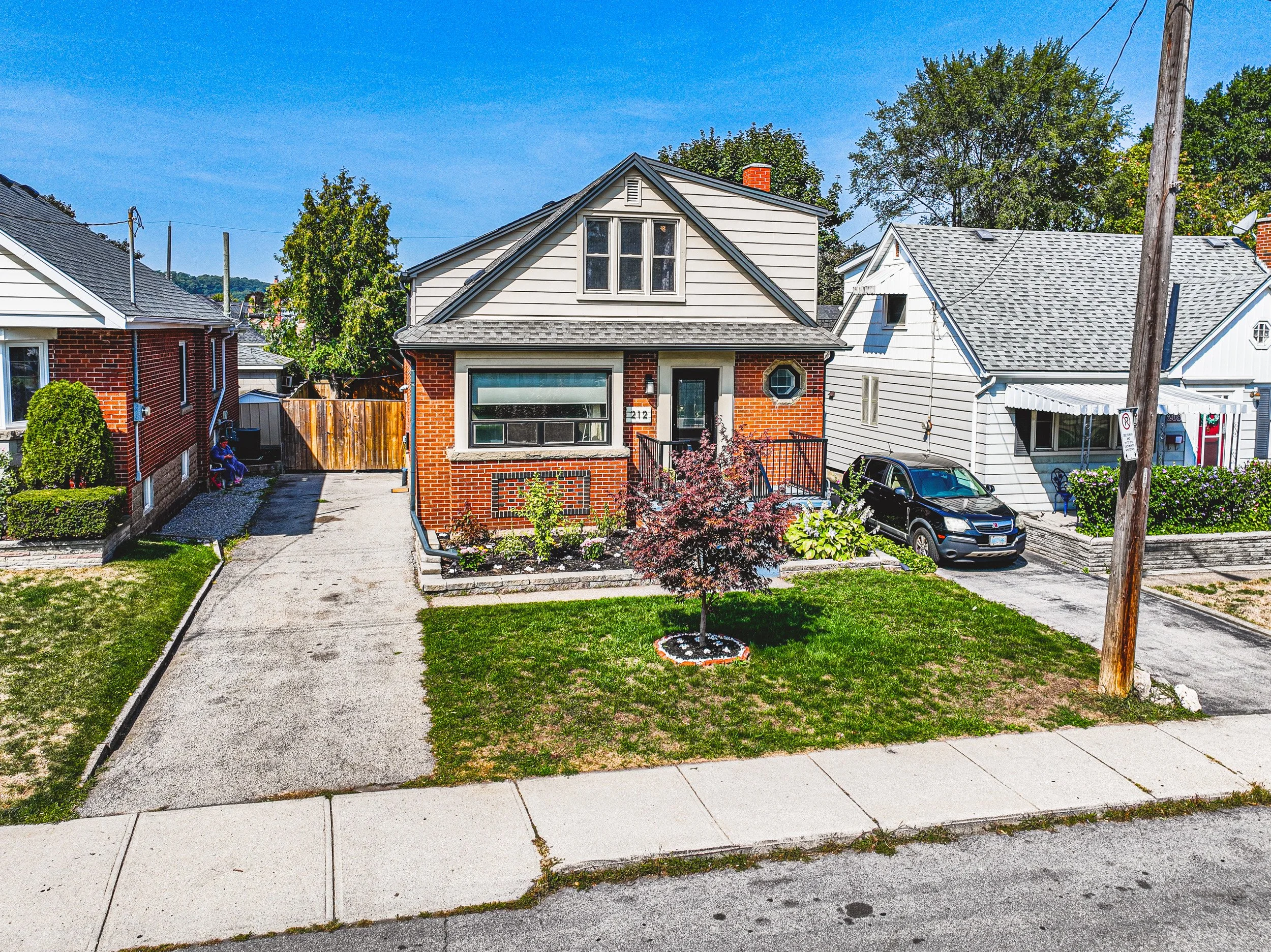 49-212 Rodgers road. Hamilton.jpg