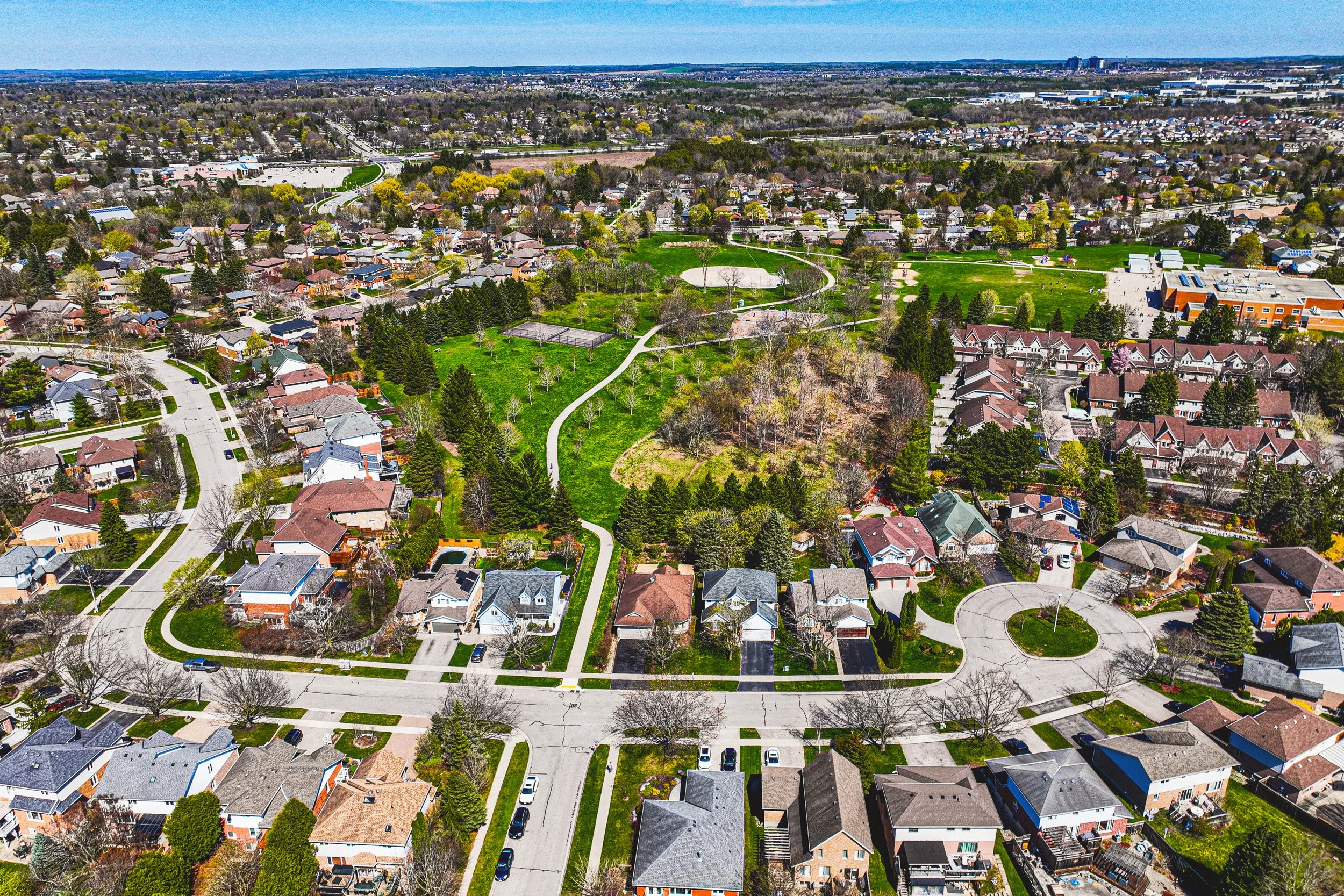 40 - 48 Tanager Dr, Guelph.jpg