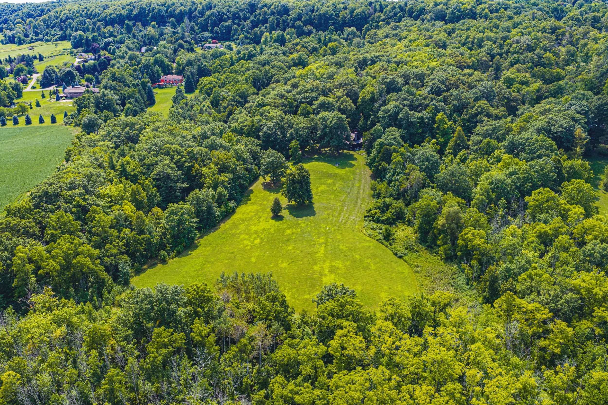 3 - 7399 Bell School Line, Milton.jpg
