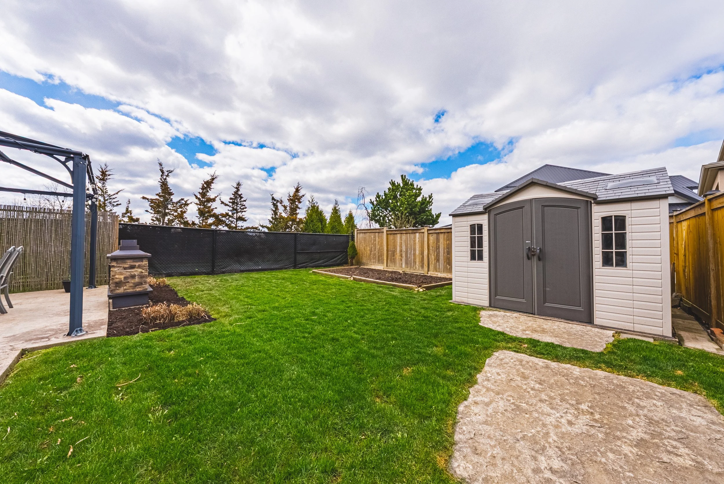 42 - 419 Dicenzo Dr, Hamilton.jpg