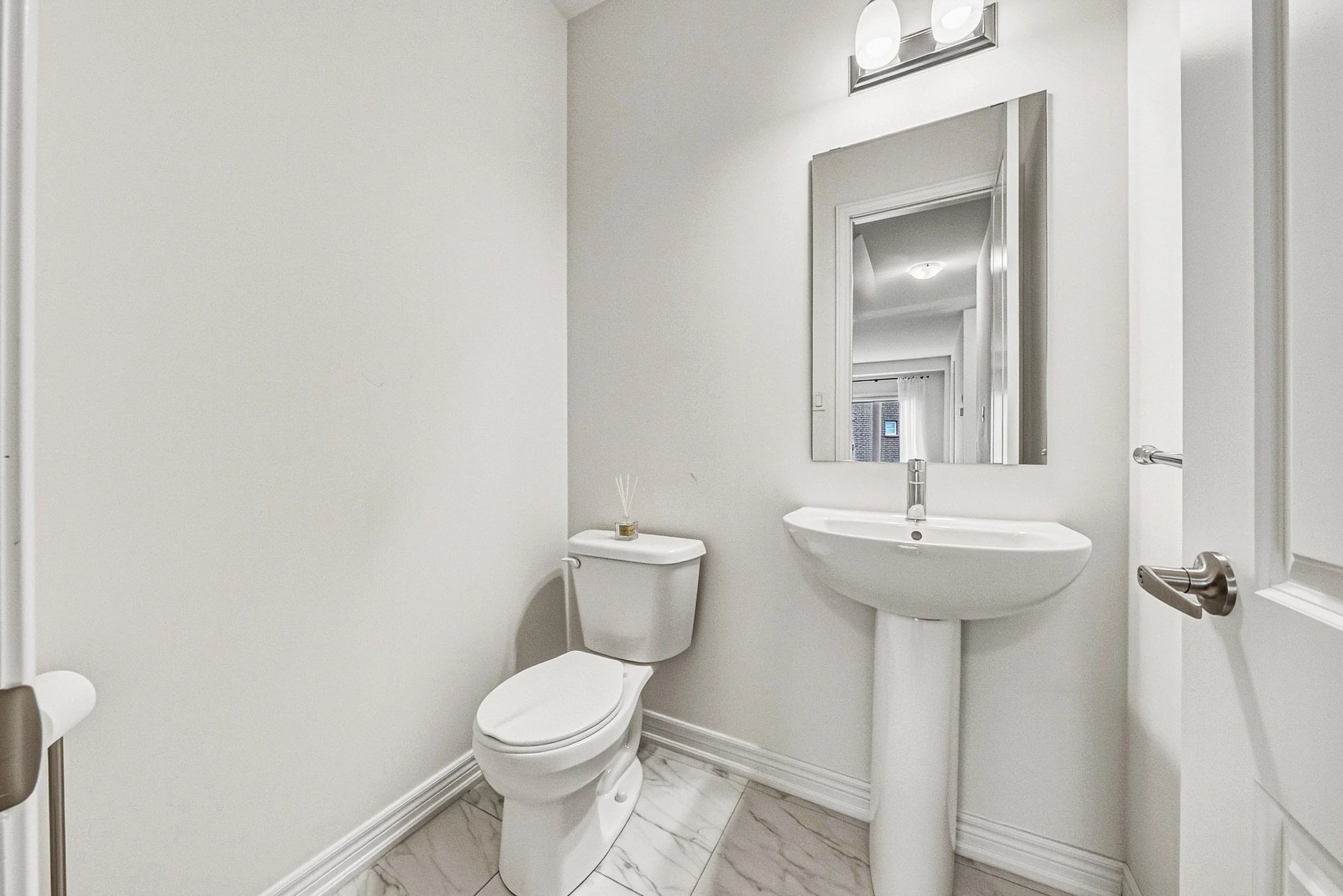 20 - 733 Gilmour Cres, Shelburne.jpg