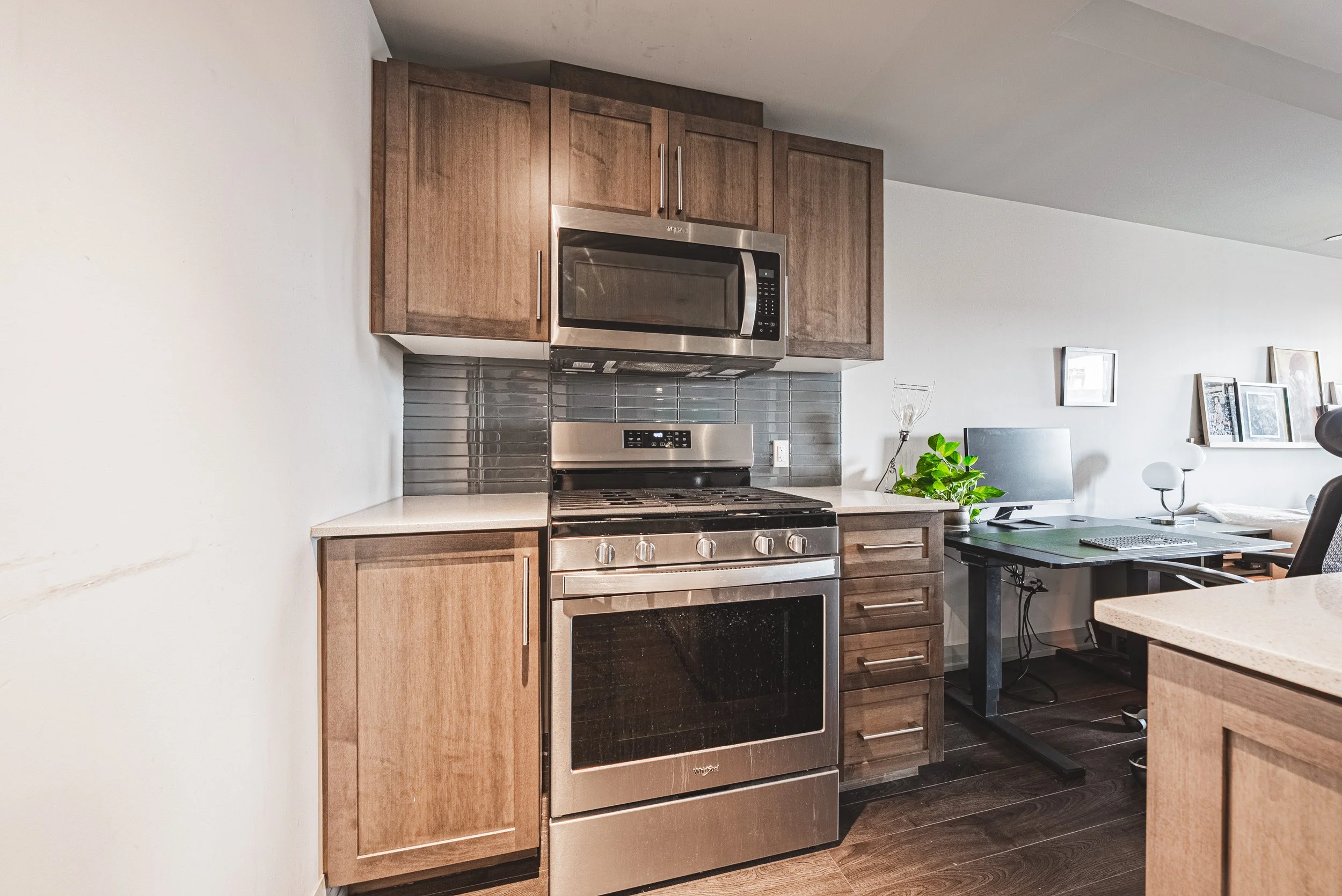 8 - 181 James St N #503, Hamilton.jpg