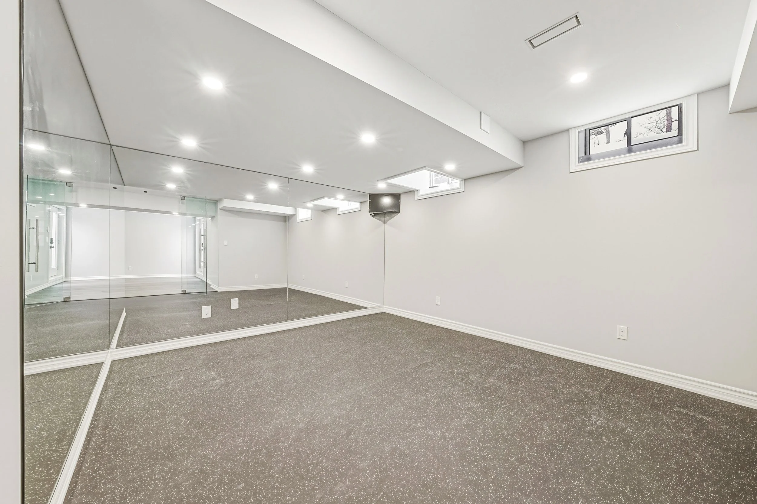 66 - 197 Nottingham Forest Rd, Bradford.jpg