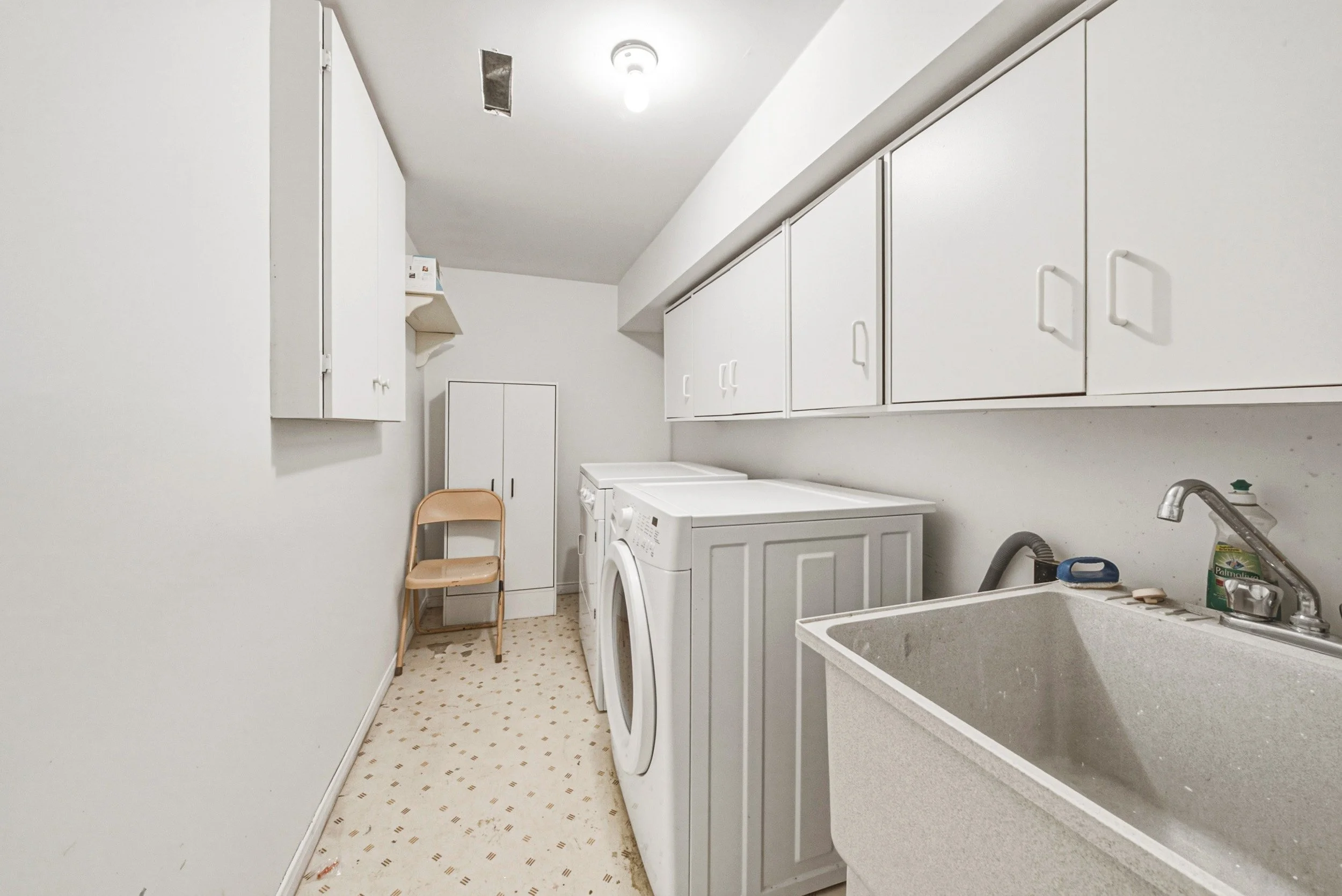 35 - 2188 Margot St, Oakville.jpg