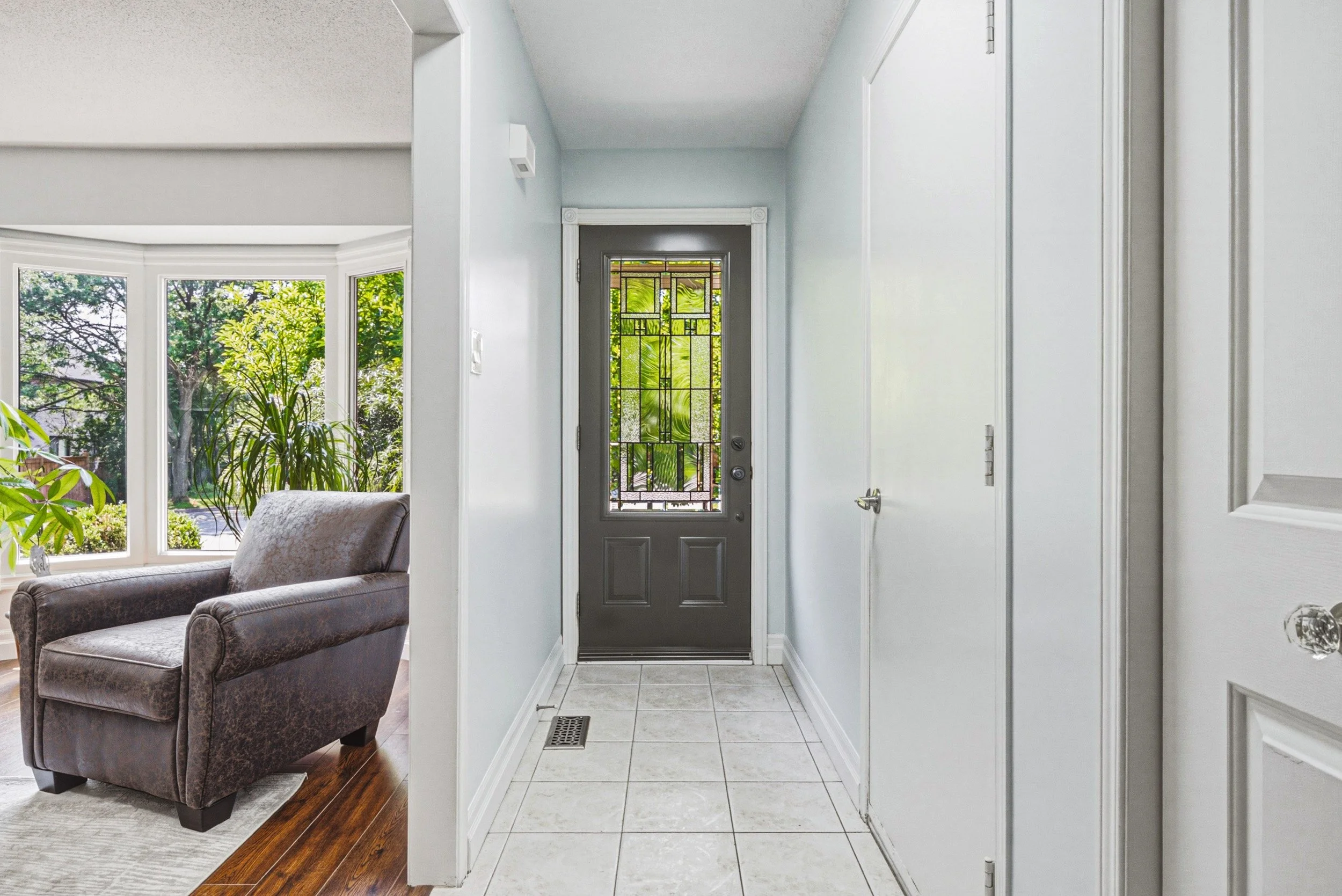 5 - 2206 Donald Rd, Burlington.jpg