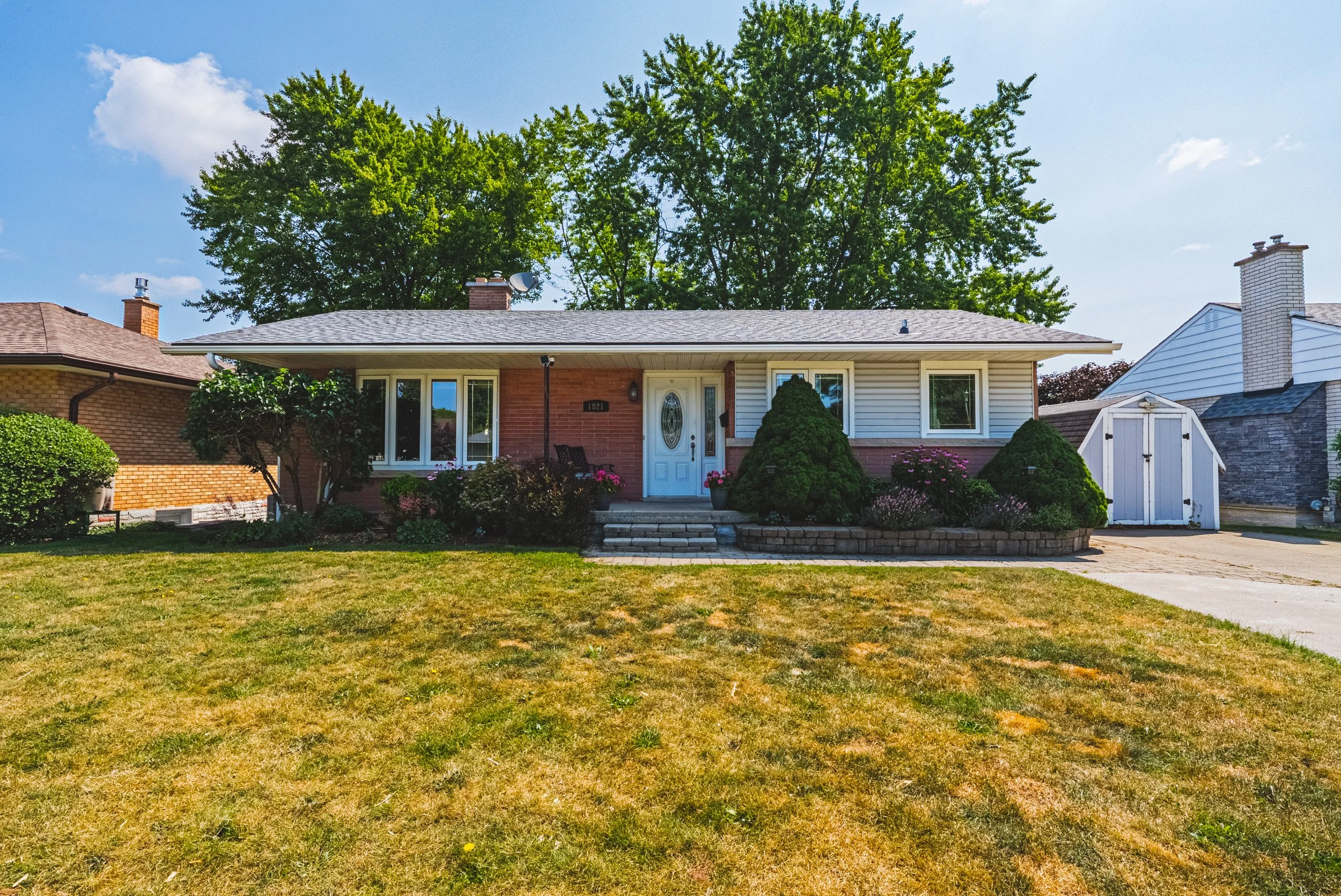 2 - 1821 Biscayne Dr, Cambridge.jpg