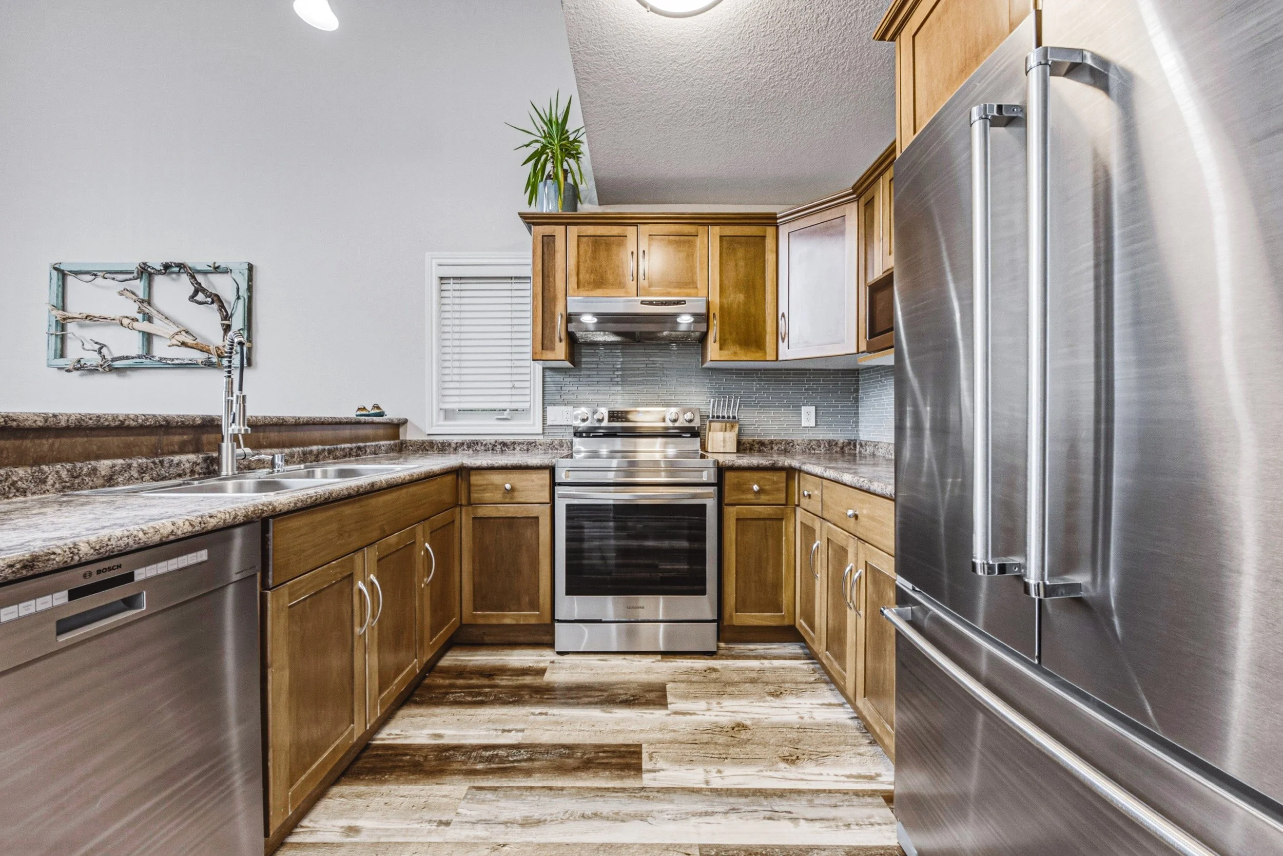 12 - 8 Lake Rd, Puslinch.jpg