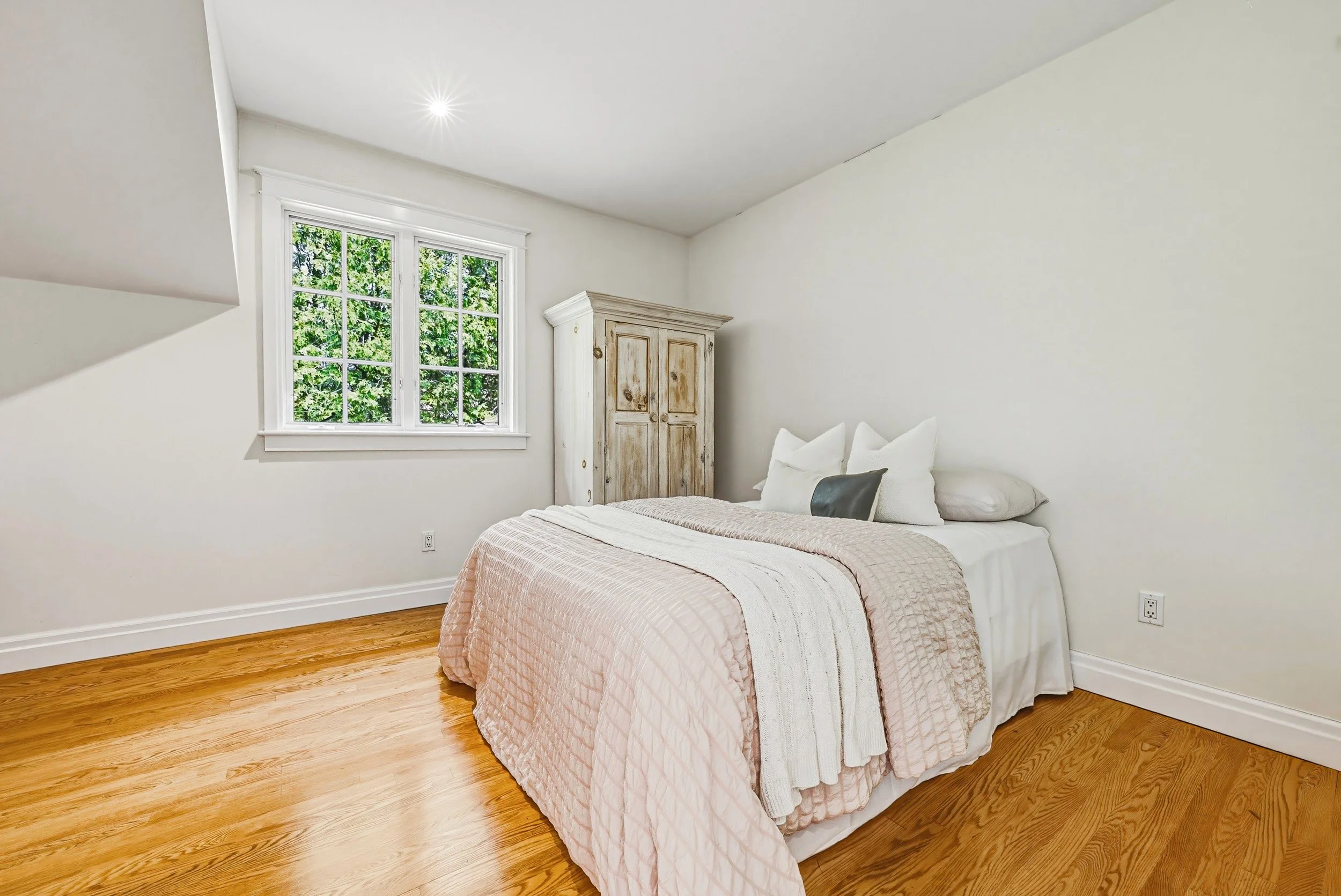 42 - 7 Colonial Cres, Oakville.jpg