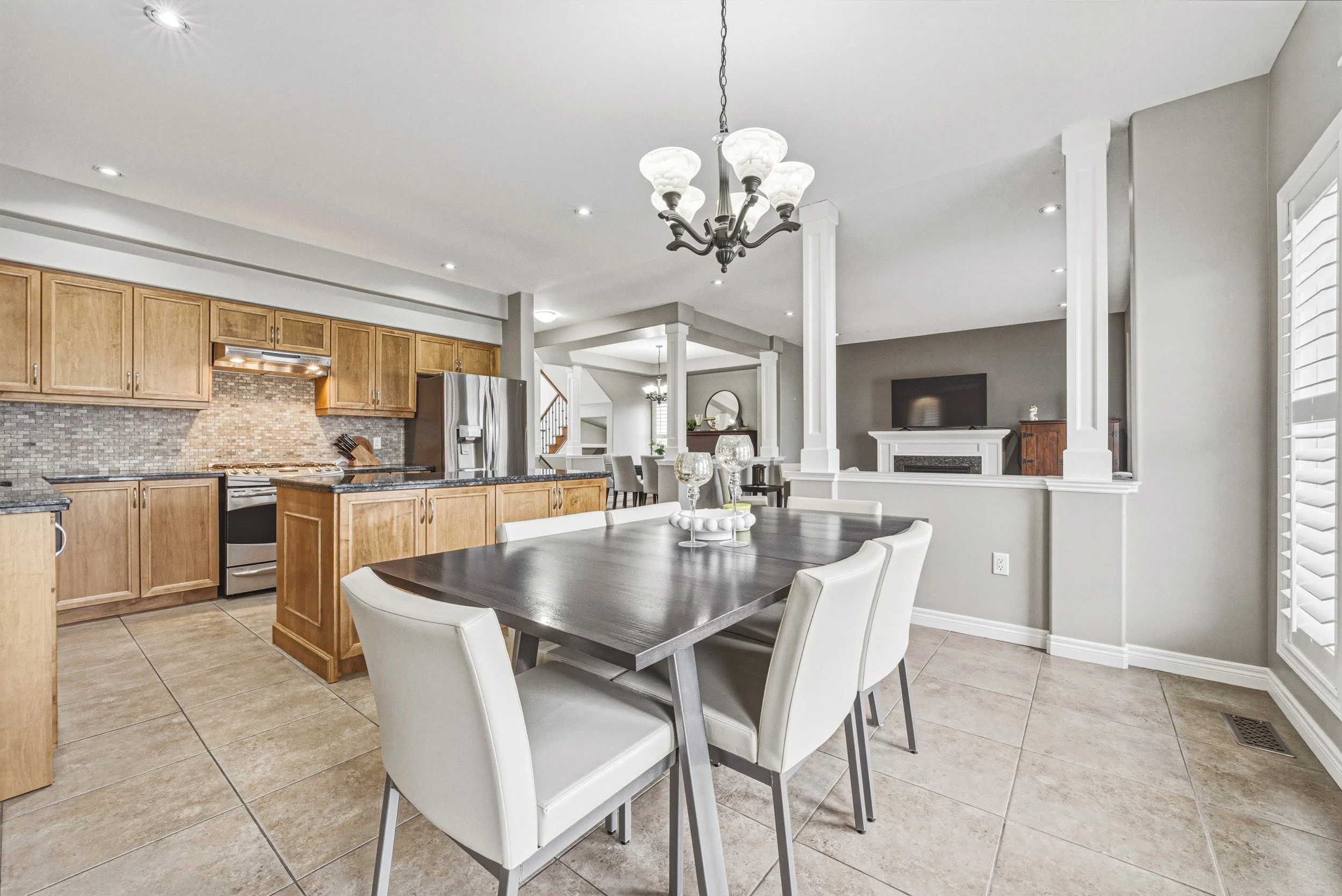 19 - 419 Dicenzo Dr, Hamilton.jpg